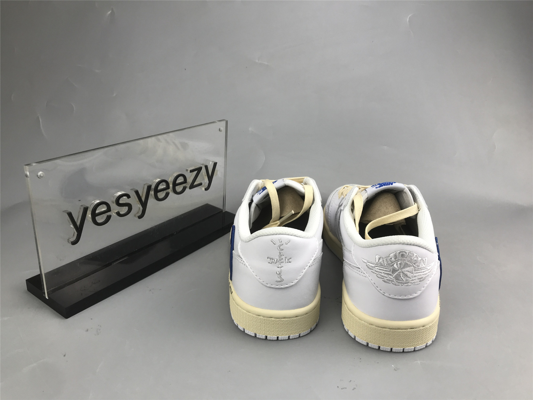 UA AIR JORDAN 1 LOW AJ1 TS