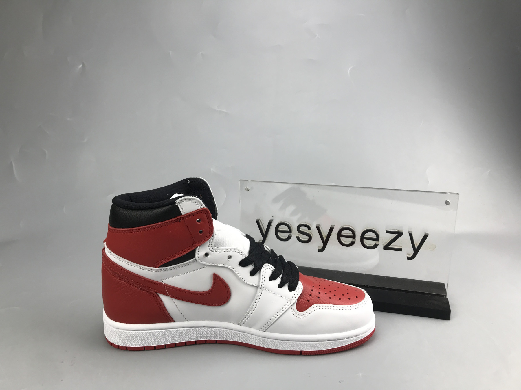 UA AIR JORDAN 1 RETRO HIGH OG HERITAGE