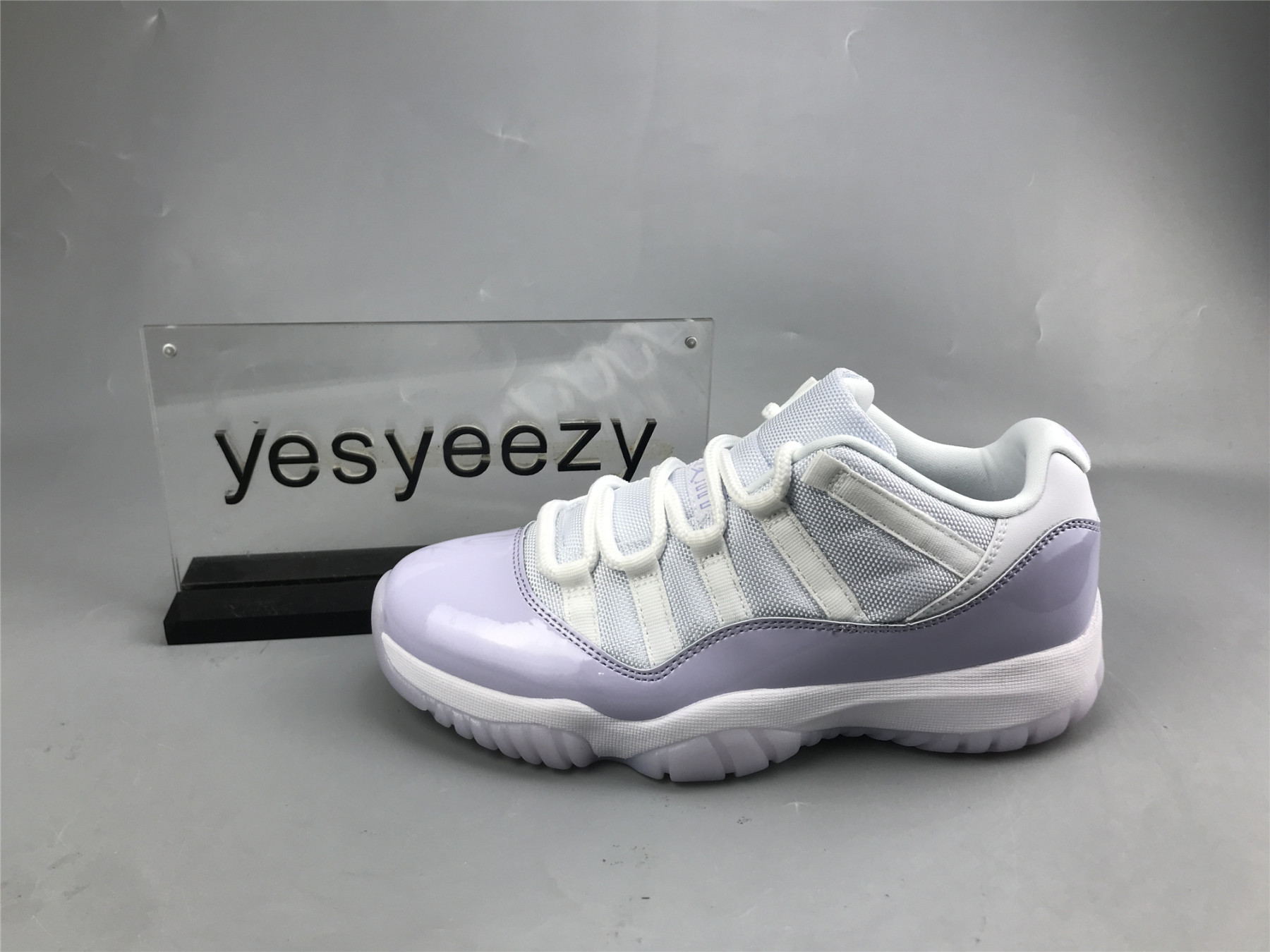 UA AIR JORDAN 11 LOW "PURE VIOLET"