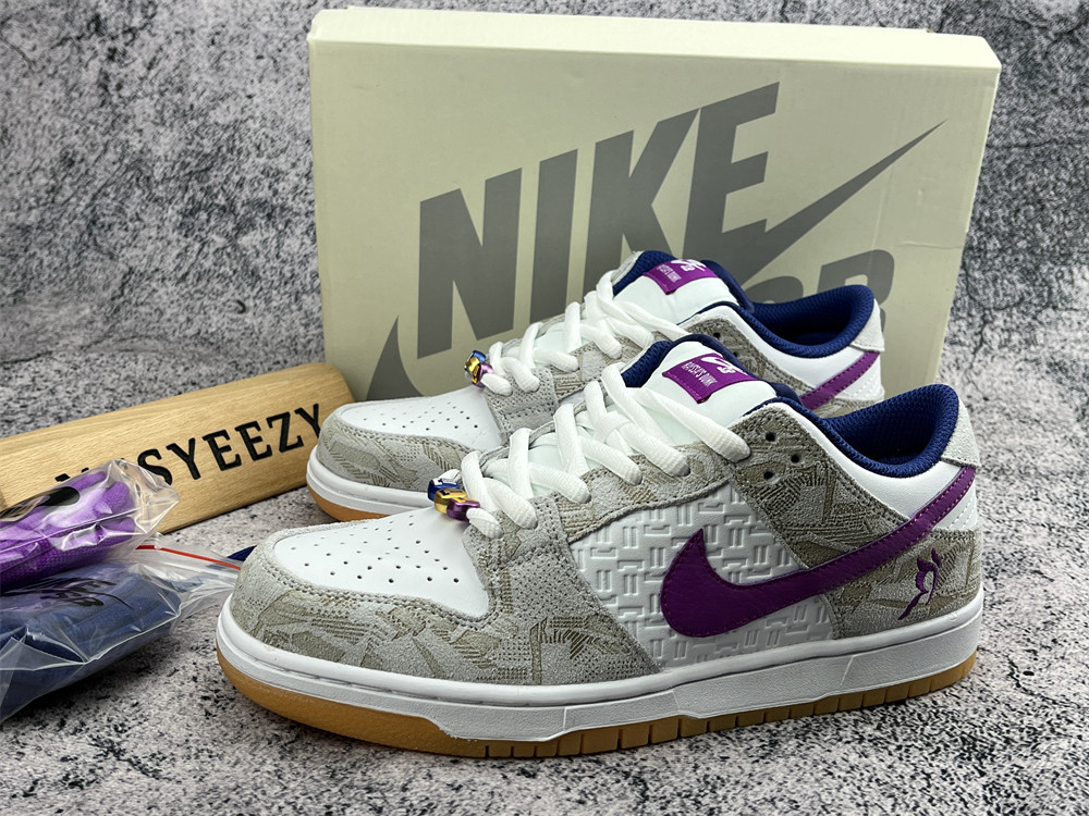 UA RAYSSA LEAL X DUNK LOW SB 