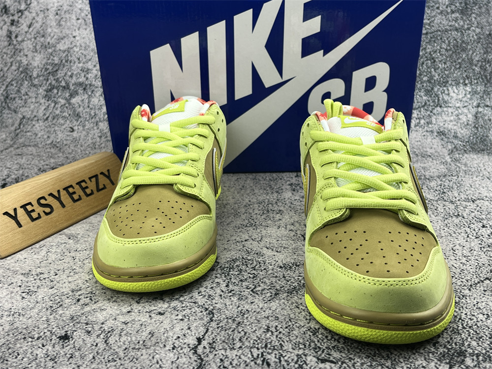 UA DUNK LOW GREEN