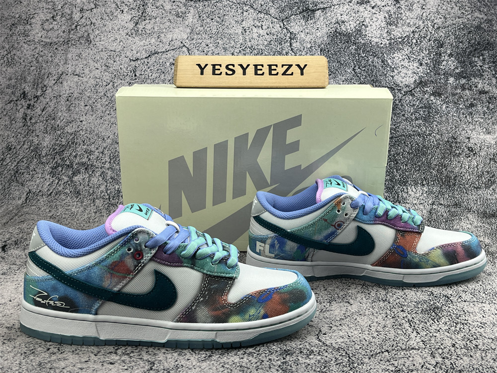 UA Nike SB Dunk Low Futura Laboratories Bleached Aqua