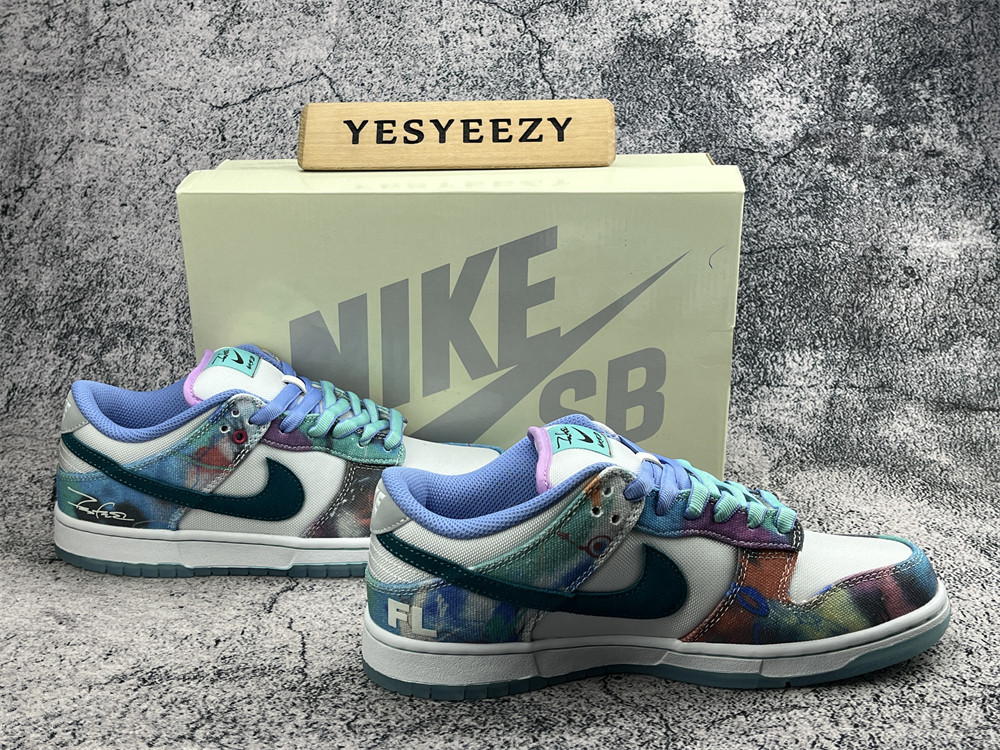 UA Nike SB Dunk Low Futura Laboratories Bleached Aqua