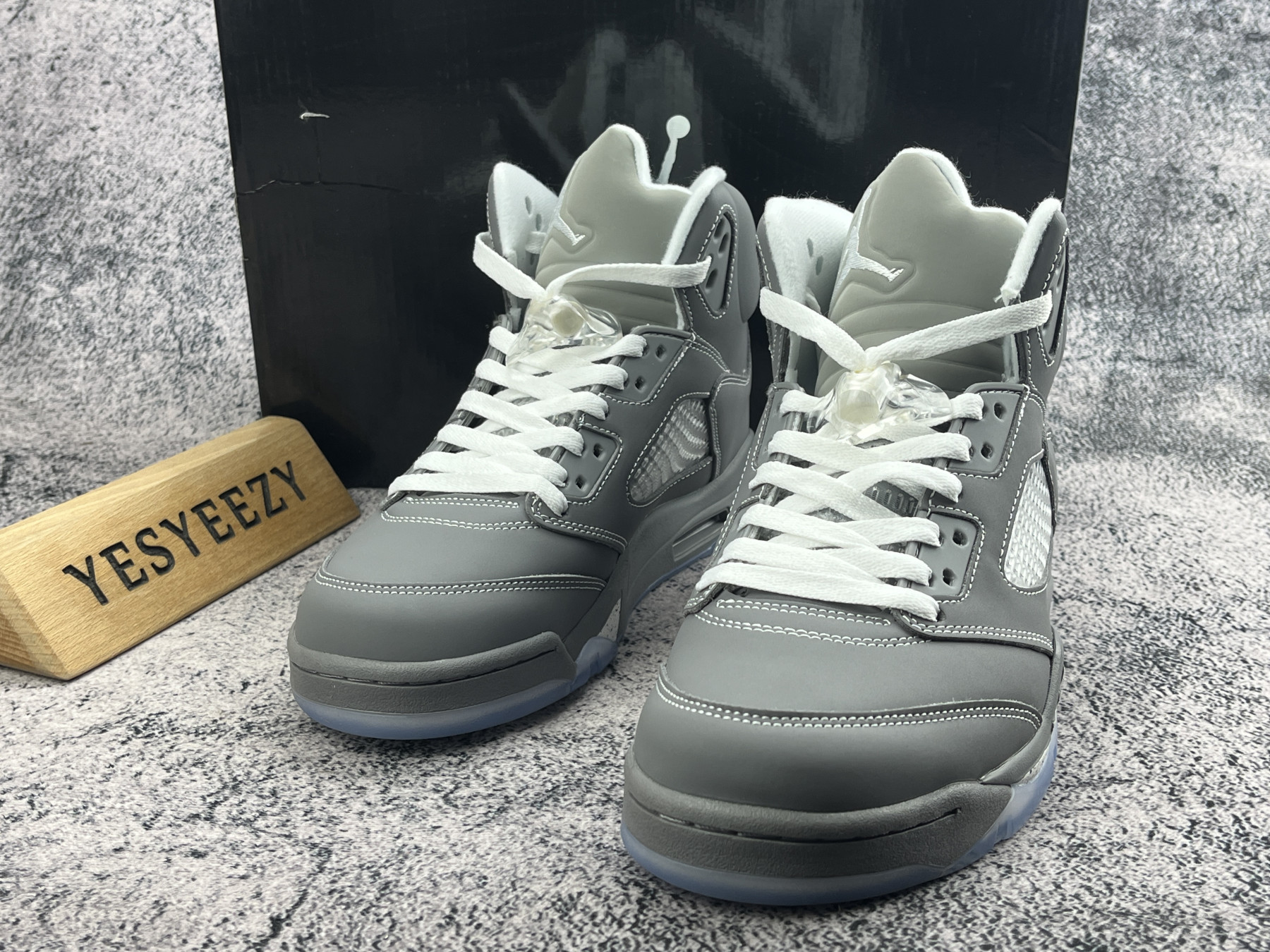 UA Jordan 5 Retro