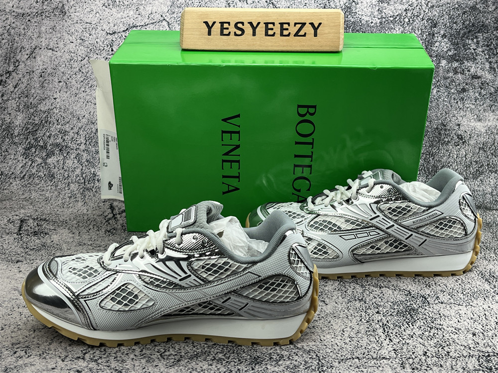 UA B0tt*ga Ven*ta Orbit Sneaker