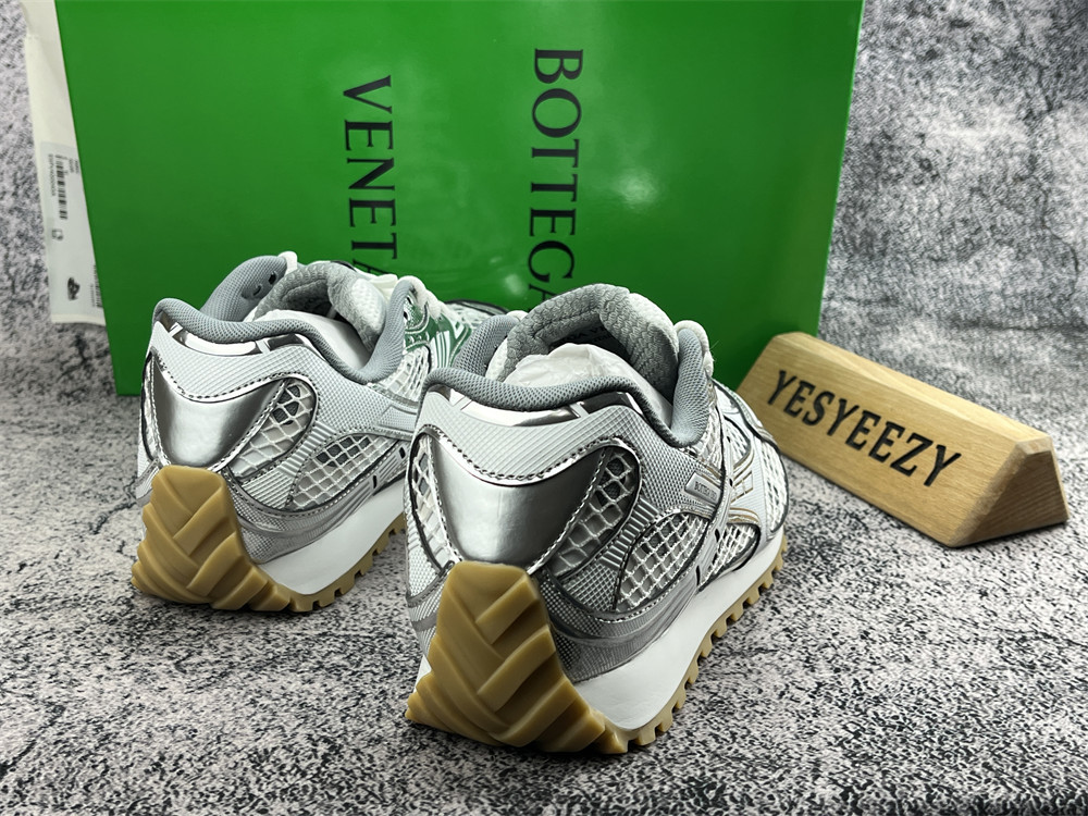 UA B0tt*ga Ven*ta Orbit Sneaker