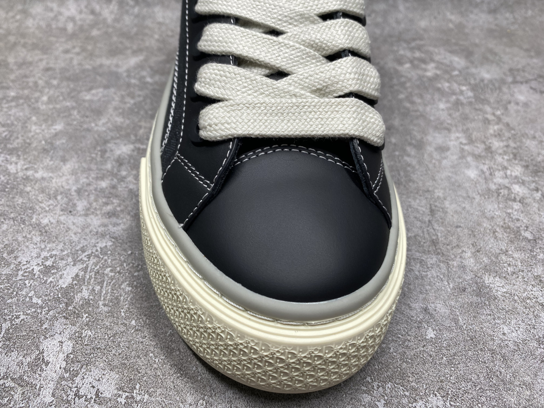UA D10r B33 Sneaker