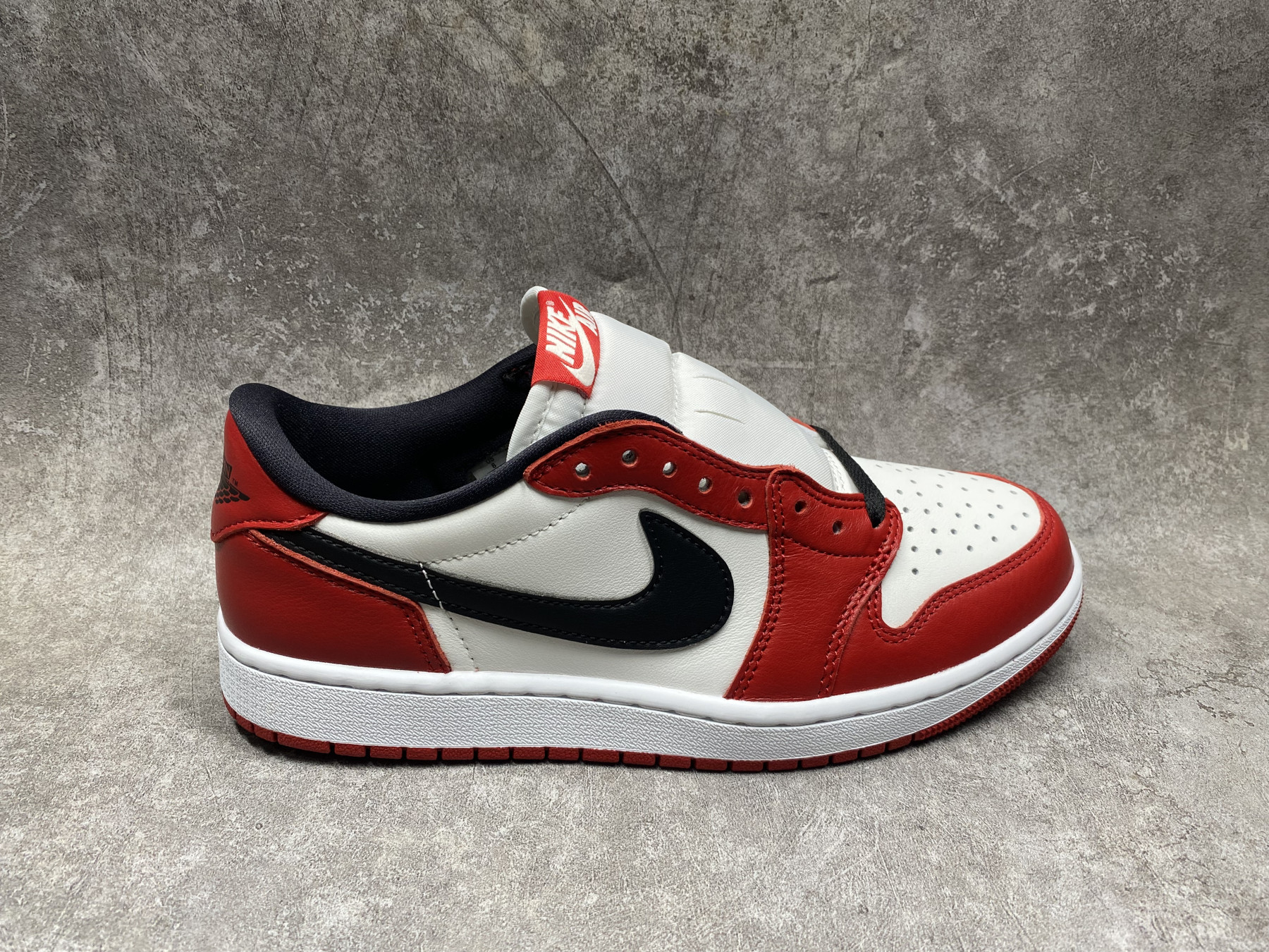 UA Air Jordan 1 Retro Low OG Chicago (2025)