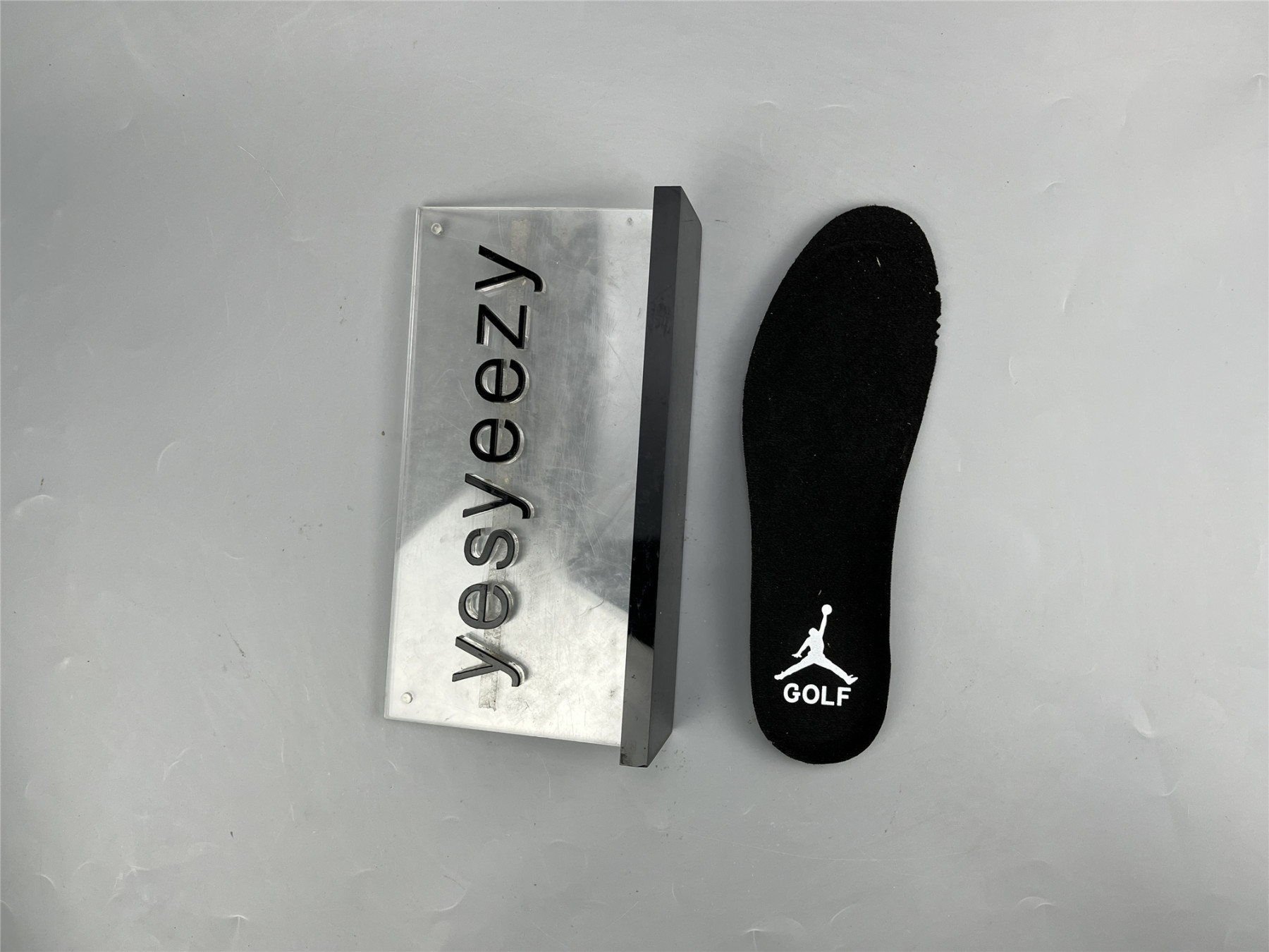 UA AIR JORDAN 1 LOW GOLF 