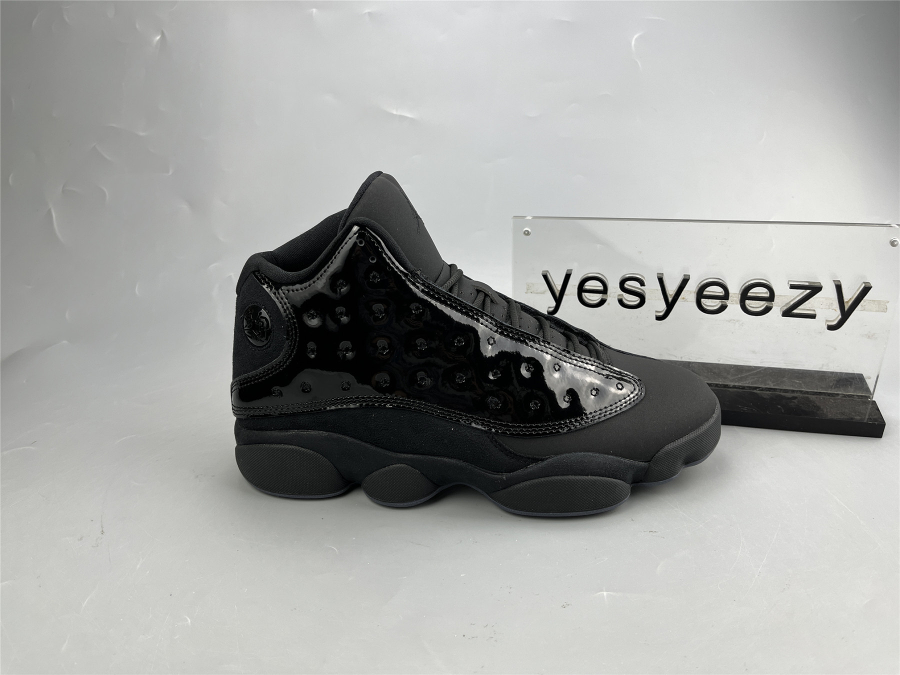 UA AIR JORDAN 13 RETRO 