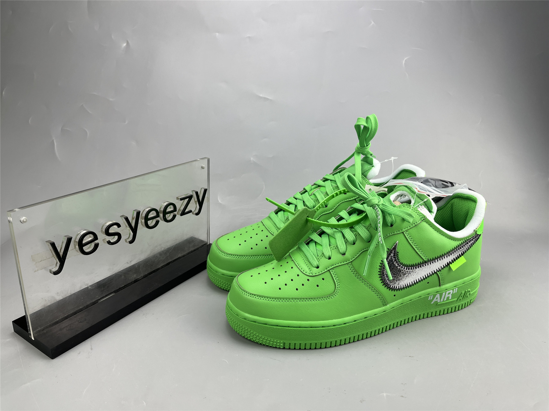 UA NIKE OFF-WHITE X AIR FORCE 1 LOW 