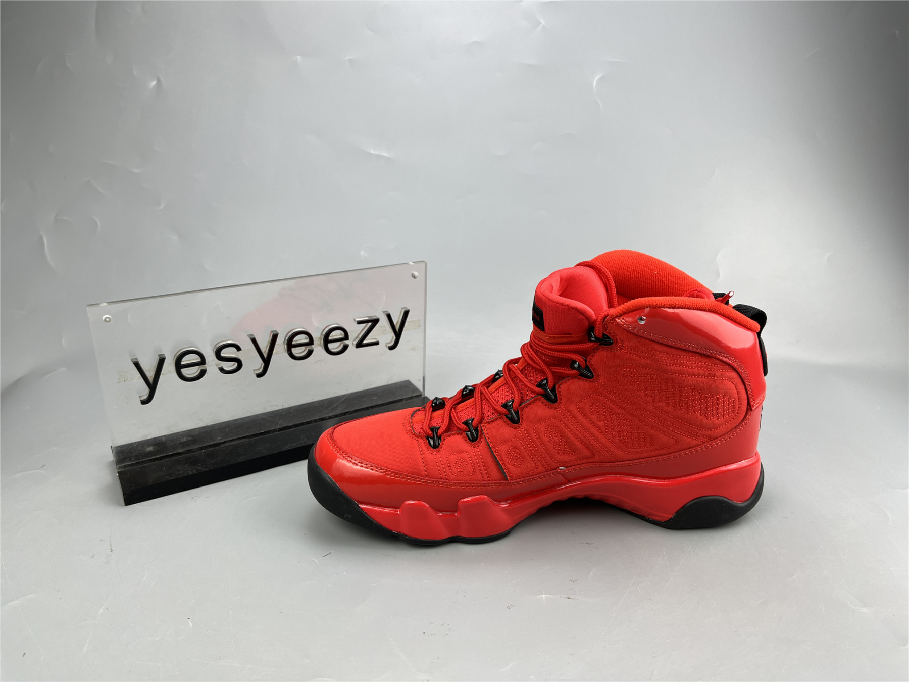 UA AIR JORDAN 9 RETRO 