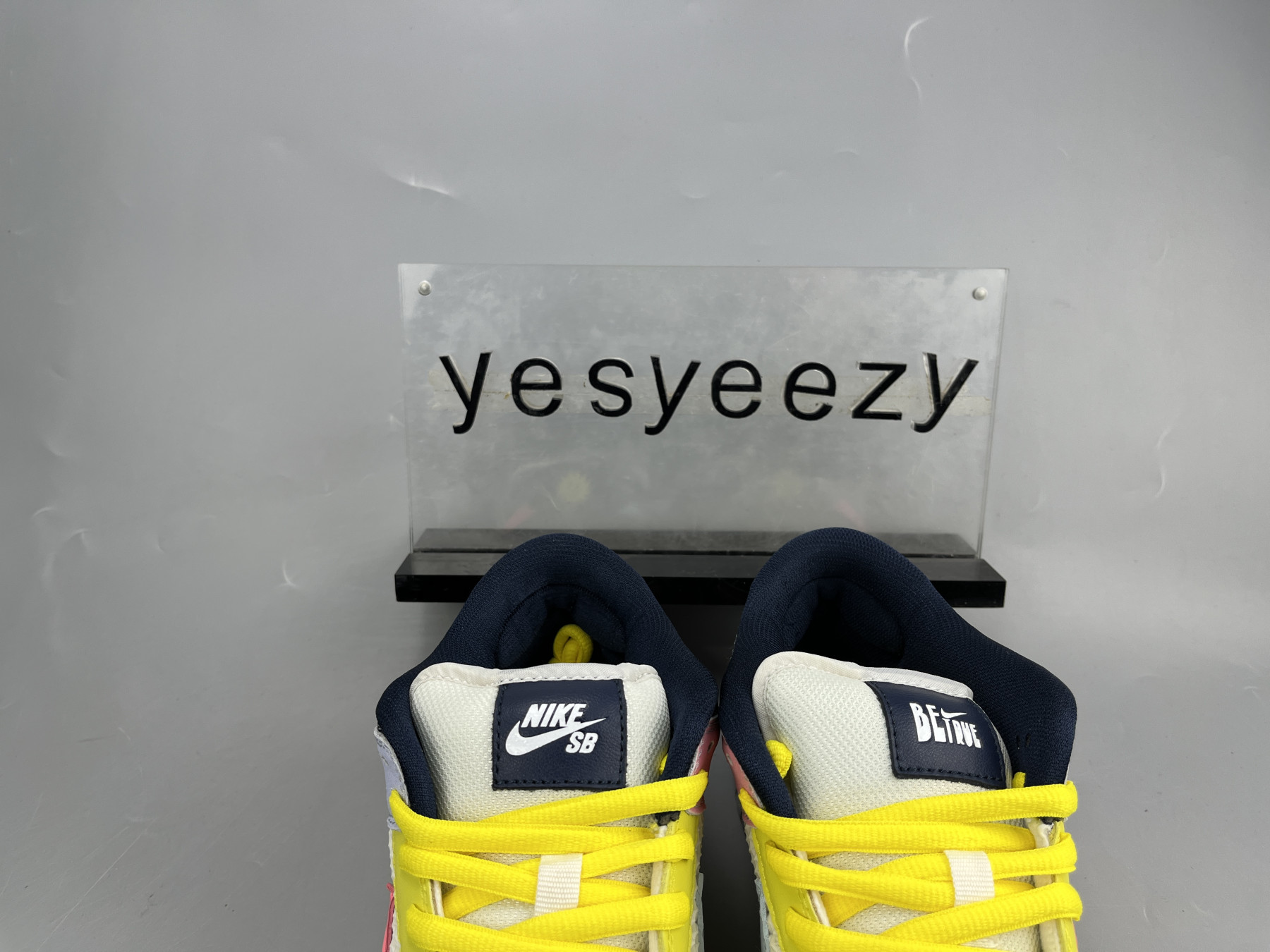 UA NIKE XAVIER SCHIPANI X DUNK LOW SB 