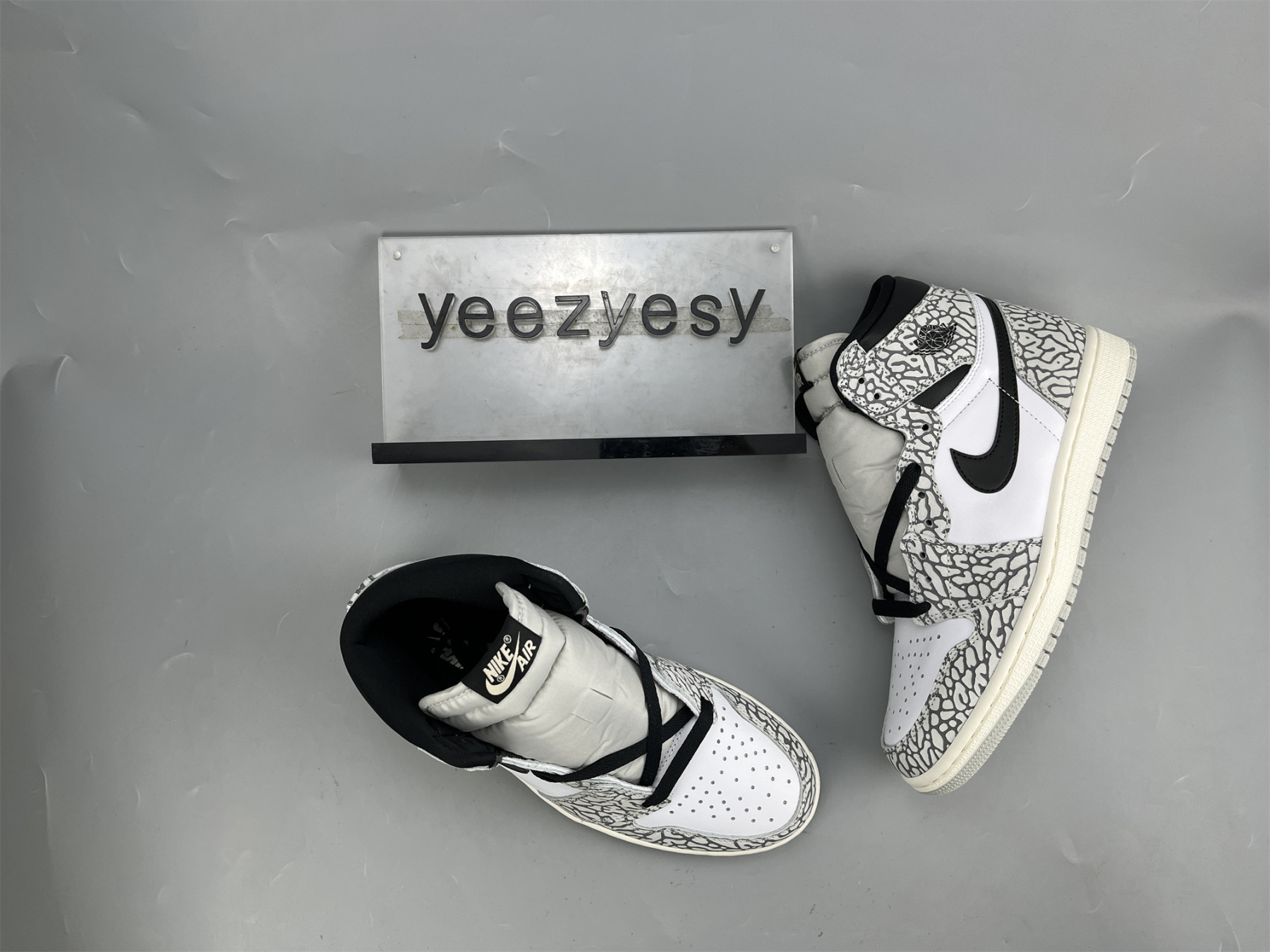 UA AIR JORDAN 1 RETRO HIGH OG 