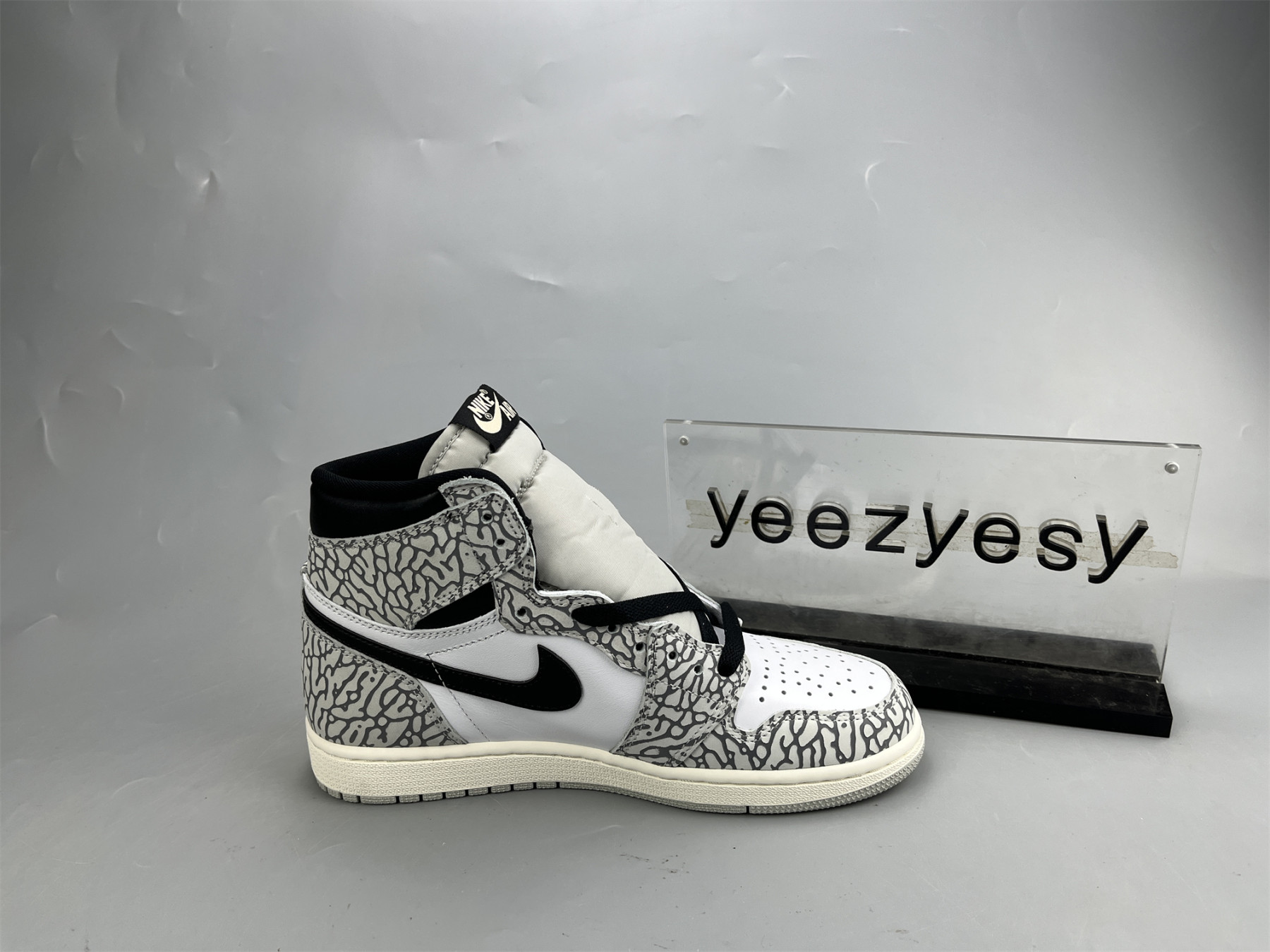 UA AIR JORDAN 1 RETRO HIGH OG 