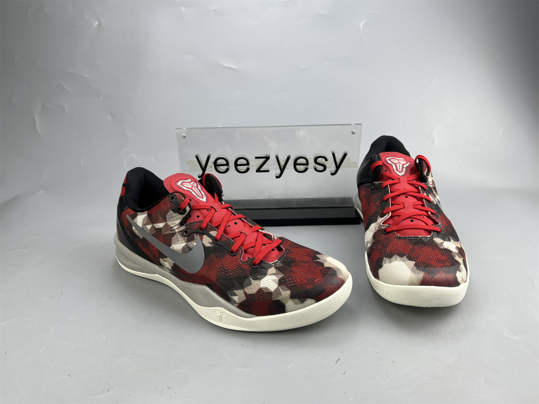 UA NIKE KOBE 8 SYSTEM 