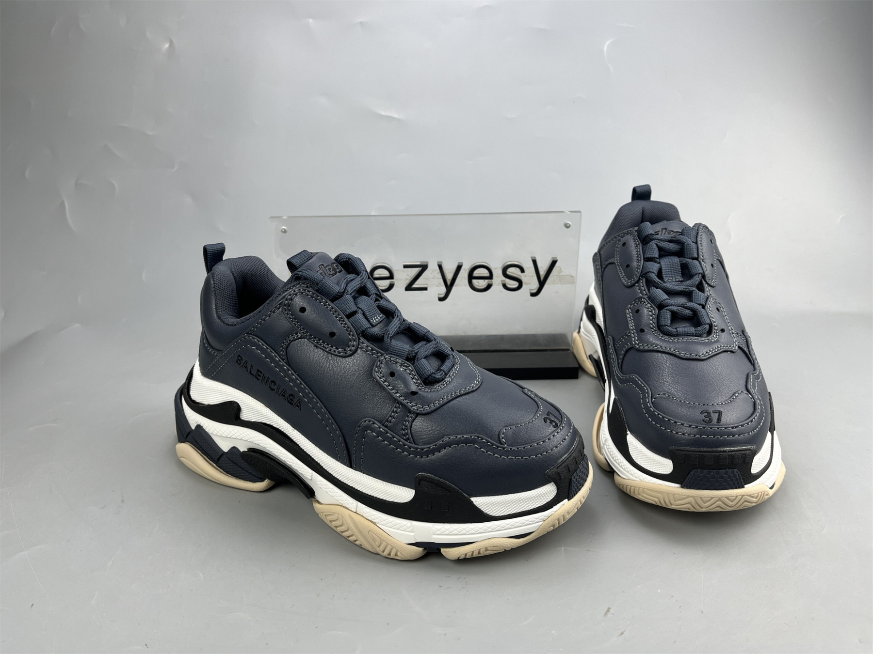 UA TRIPLE S CLEAR SOLE GREY WHITE BLUE