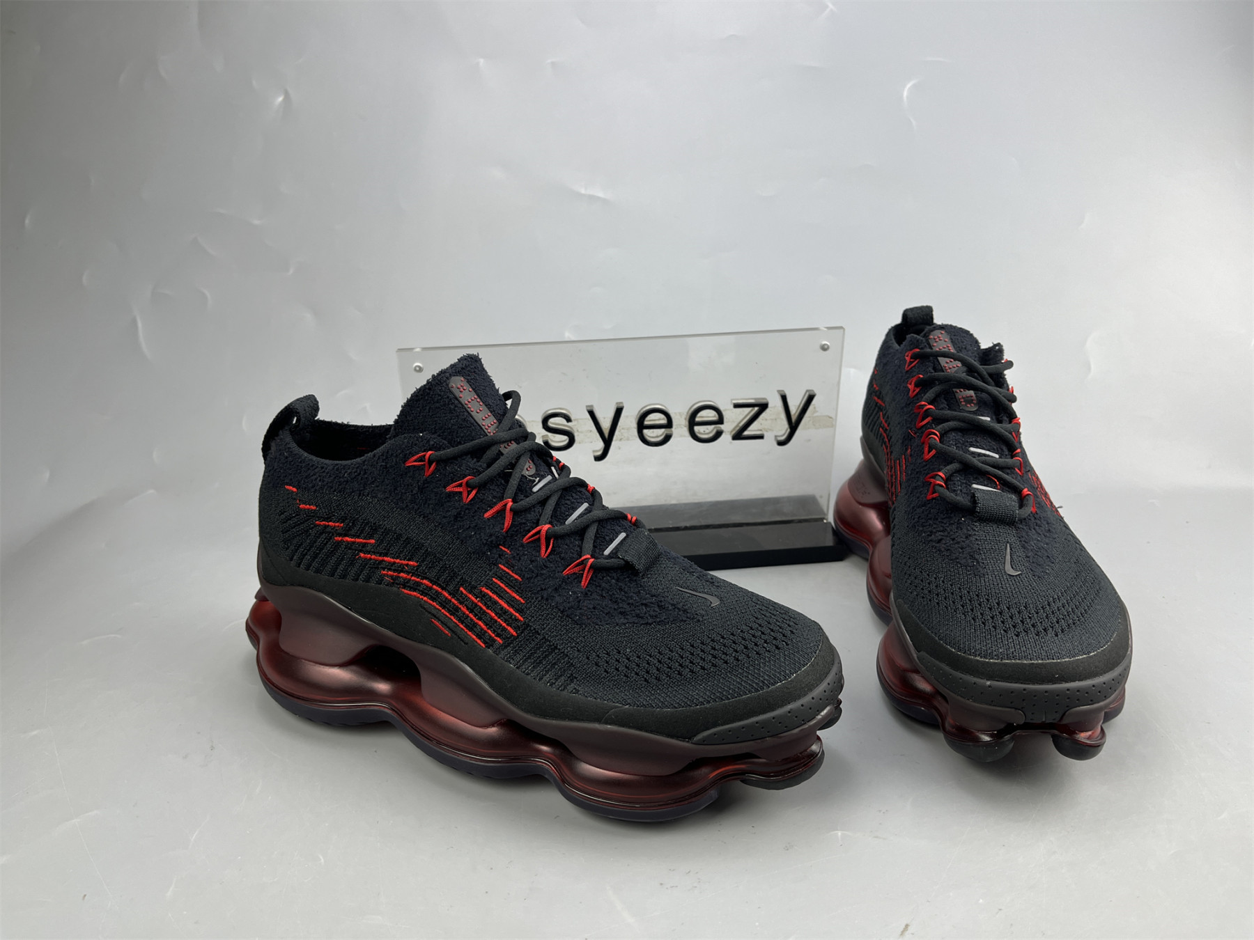 UA NIKE AIR MAX SCORPION FLYKNIT 
