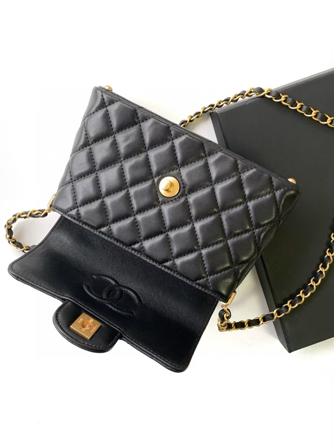 Ch**el Flap Handle Bag 14x20x6cm