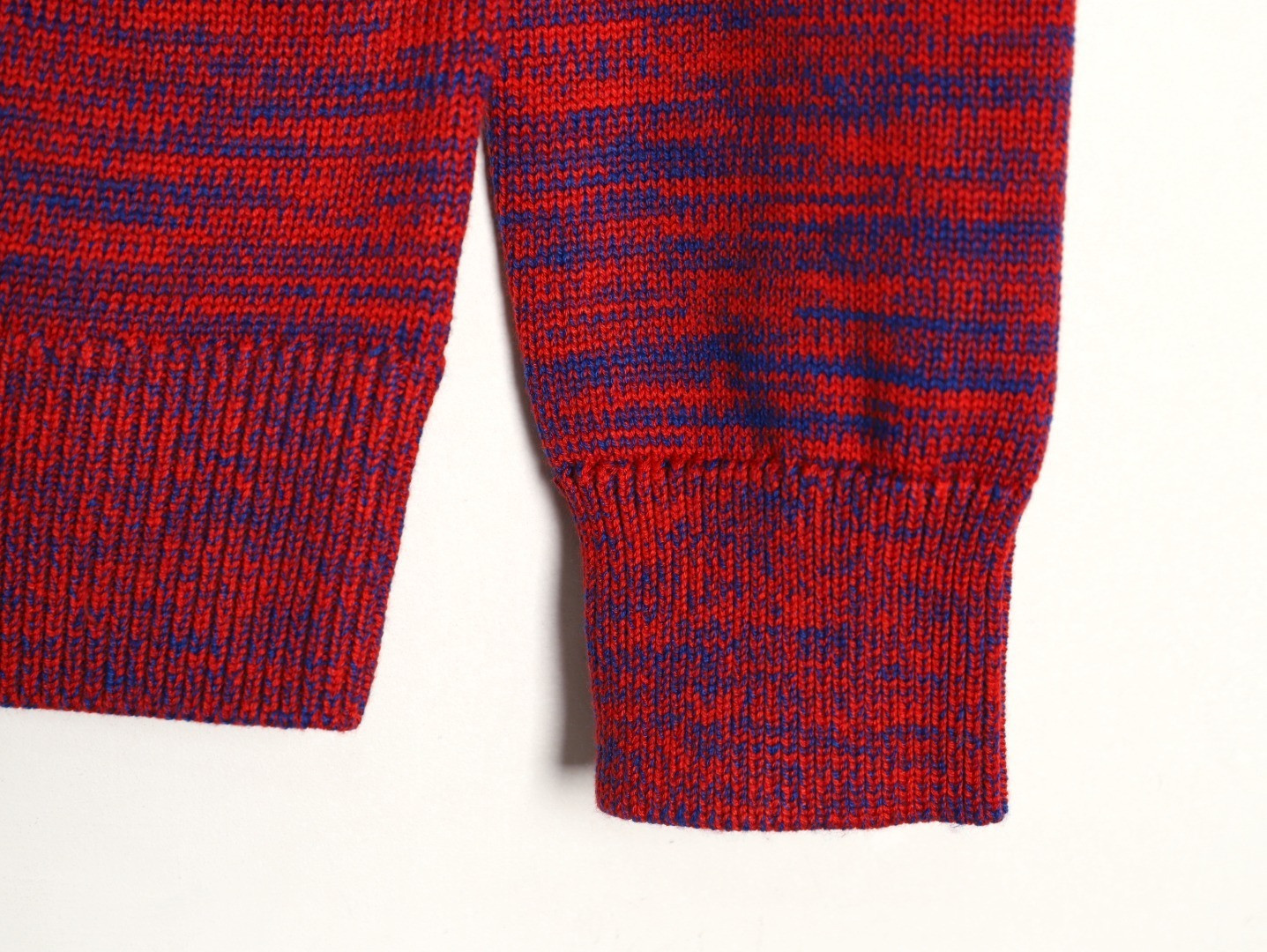 Ce1i*e Sweaters