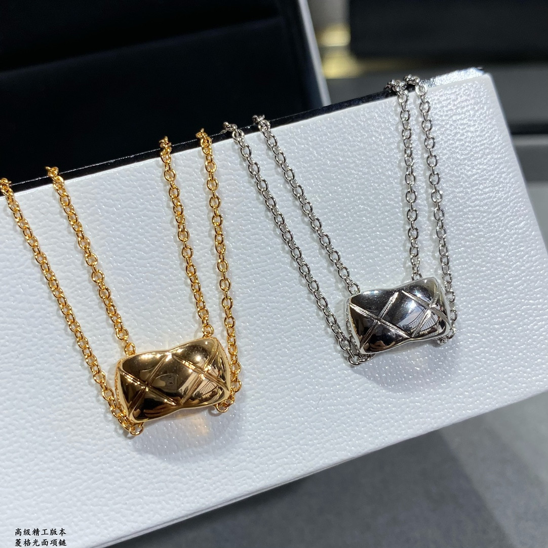 Ch**el Carved D1am0nd polished Necklace