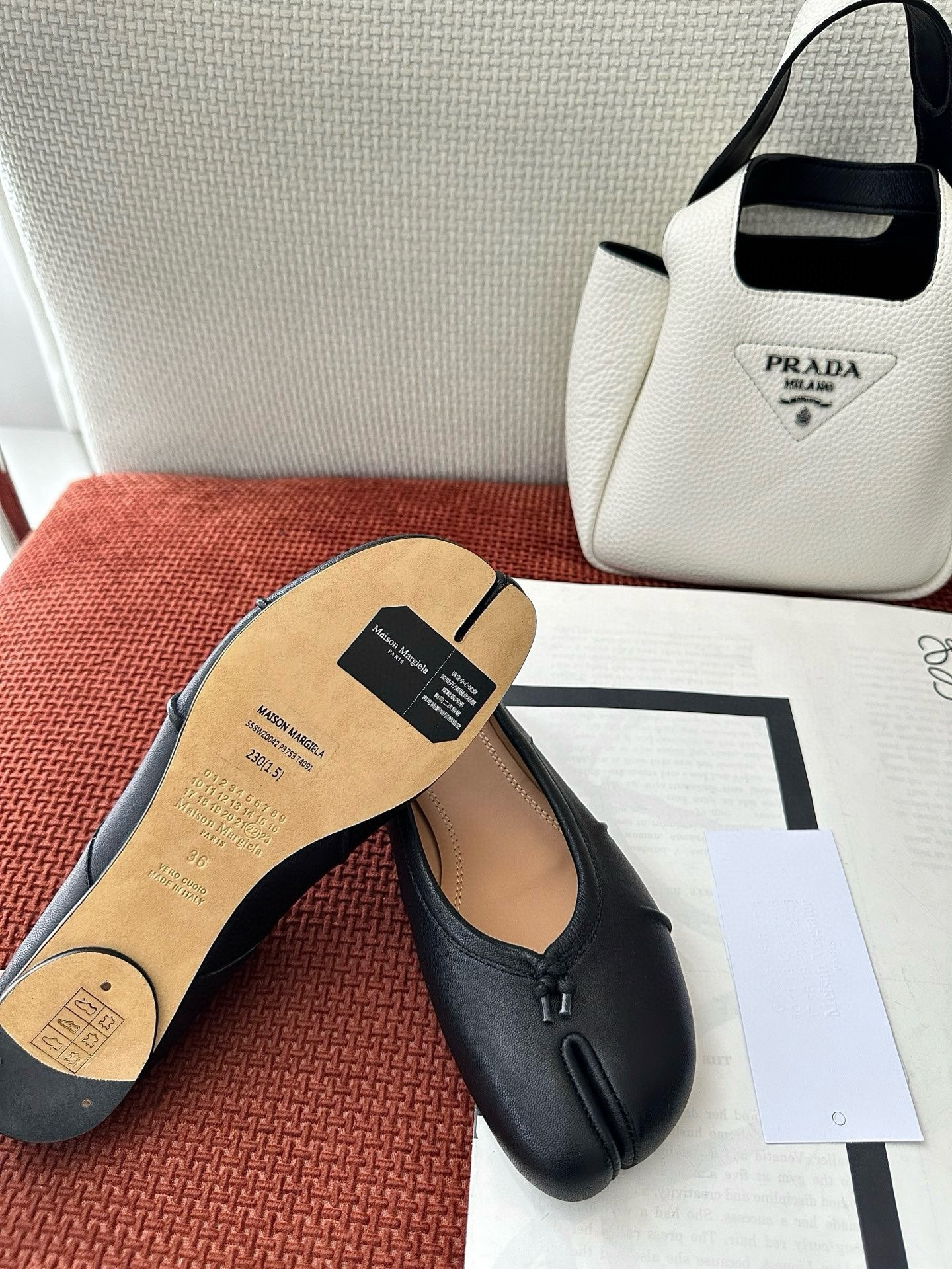 UA Ma1s0n Marg*e1a Tabi Leather Ballet Flats