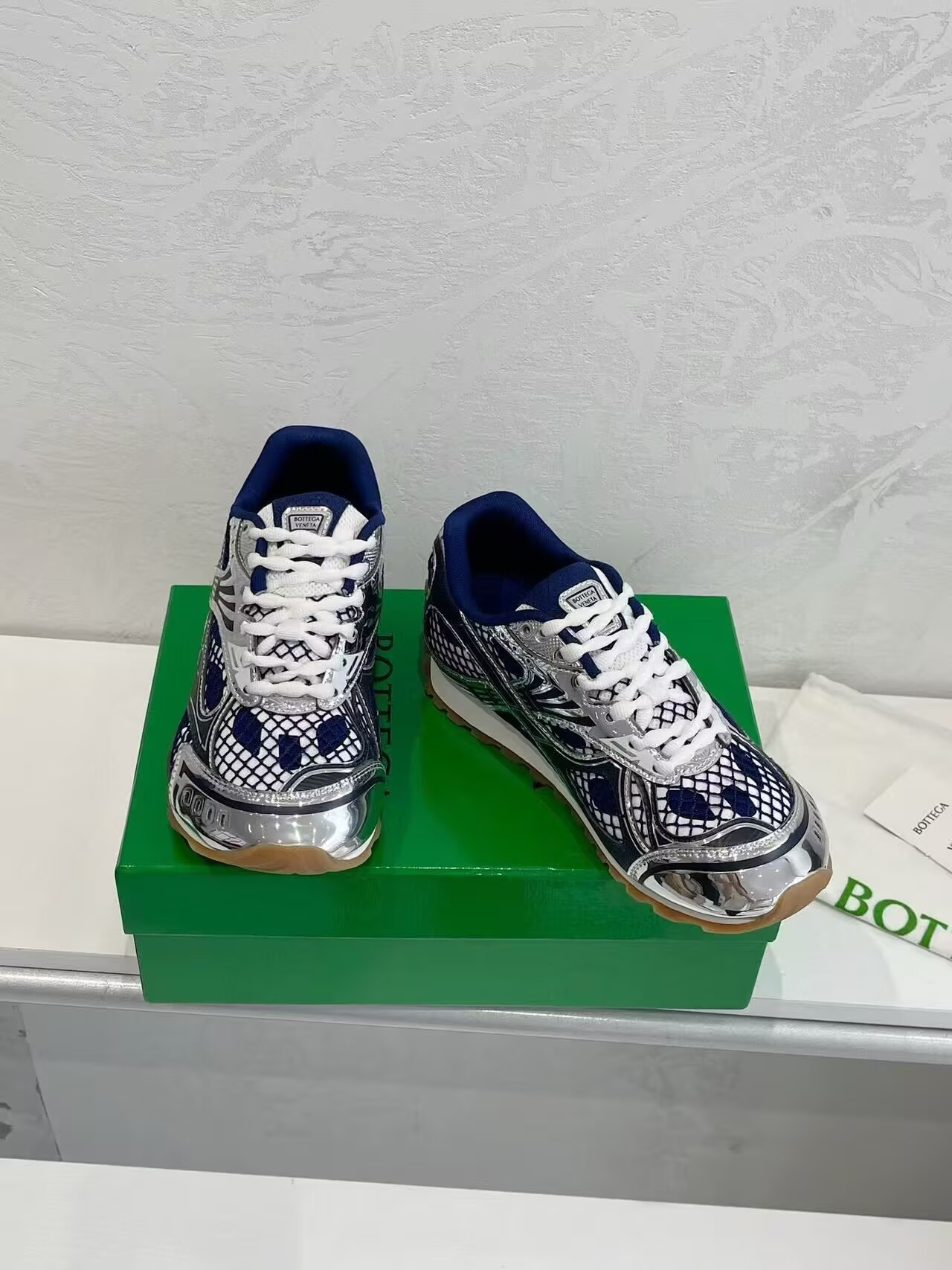 UA B0tt*ga Ven*ta Orbit Sneaker