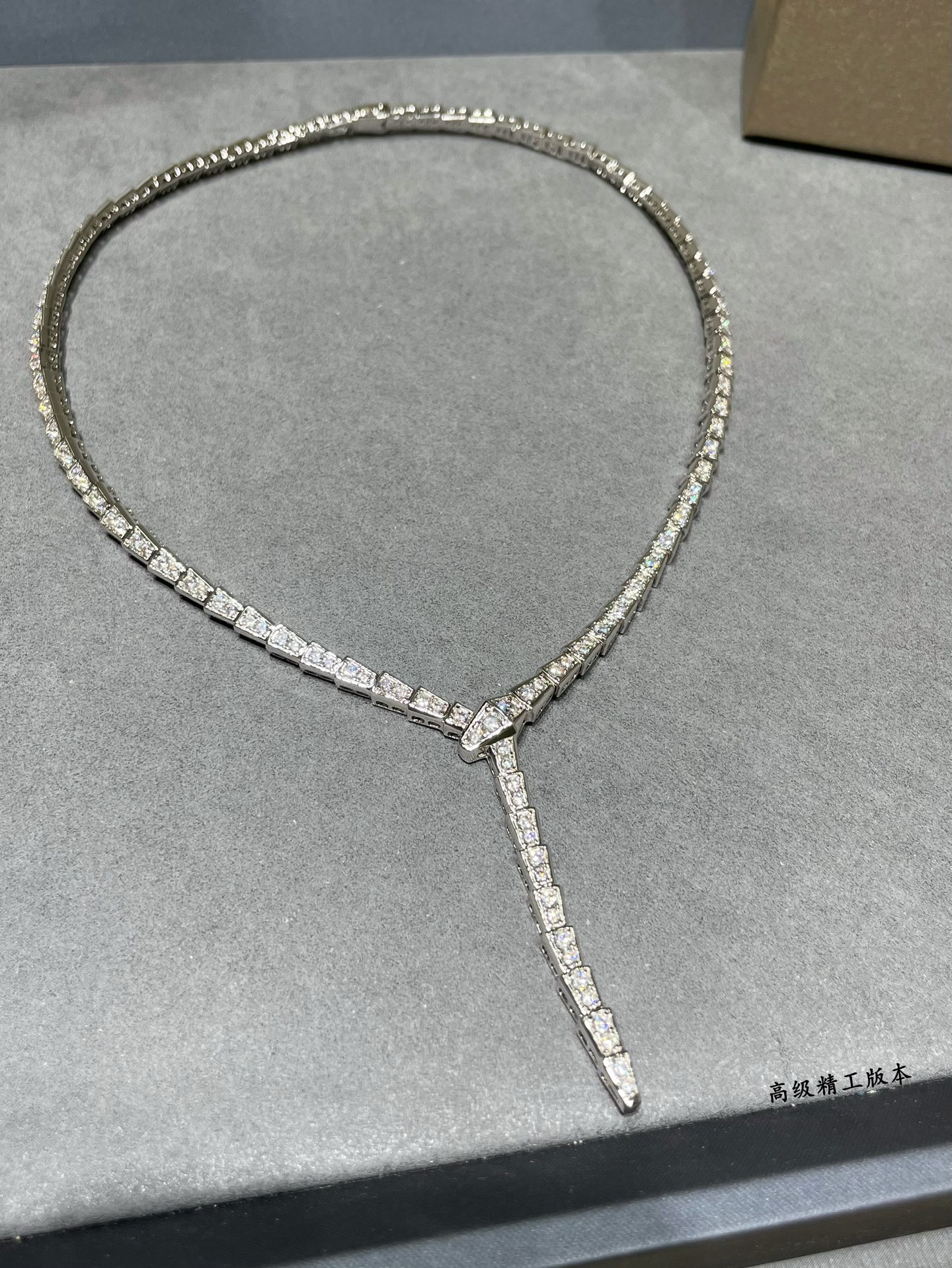 Bv1g*ai Thin snake Necklace(No refund or exchange)