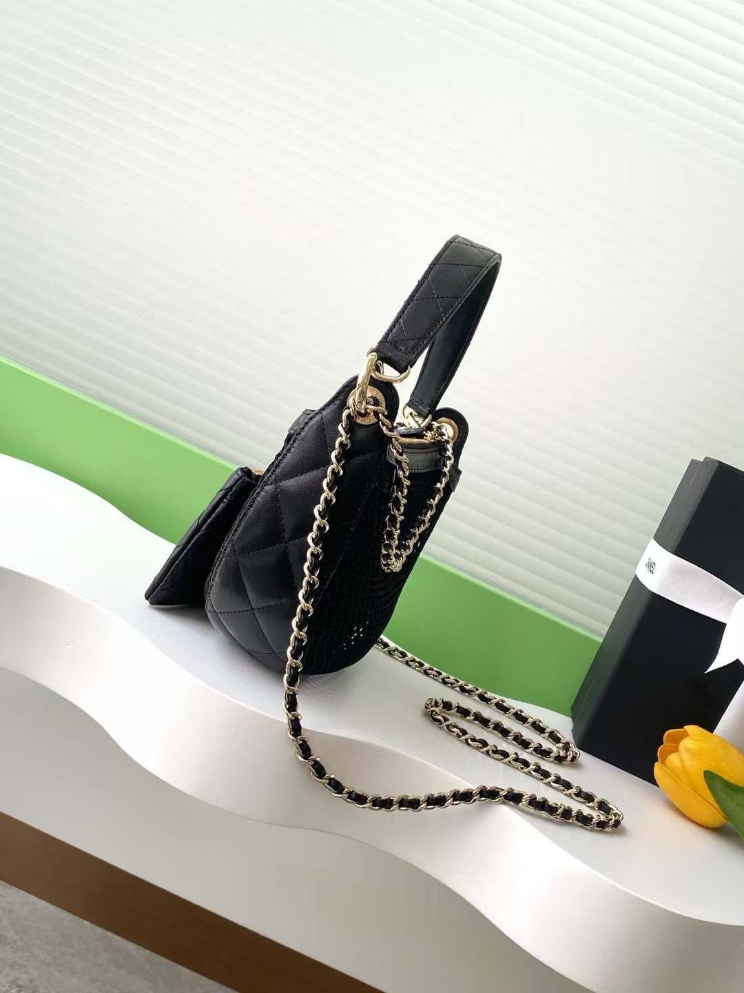 Ch**el clutch with chain mesh shiny lambskin gold tone -AP4573 15x22x6cm