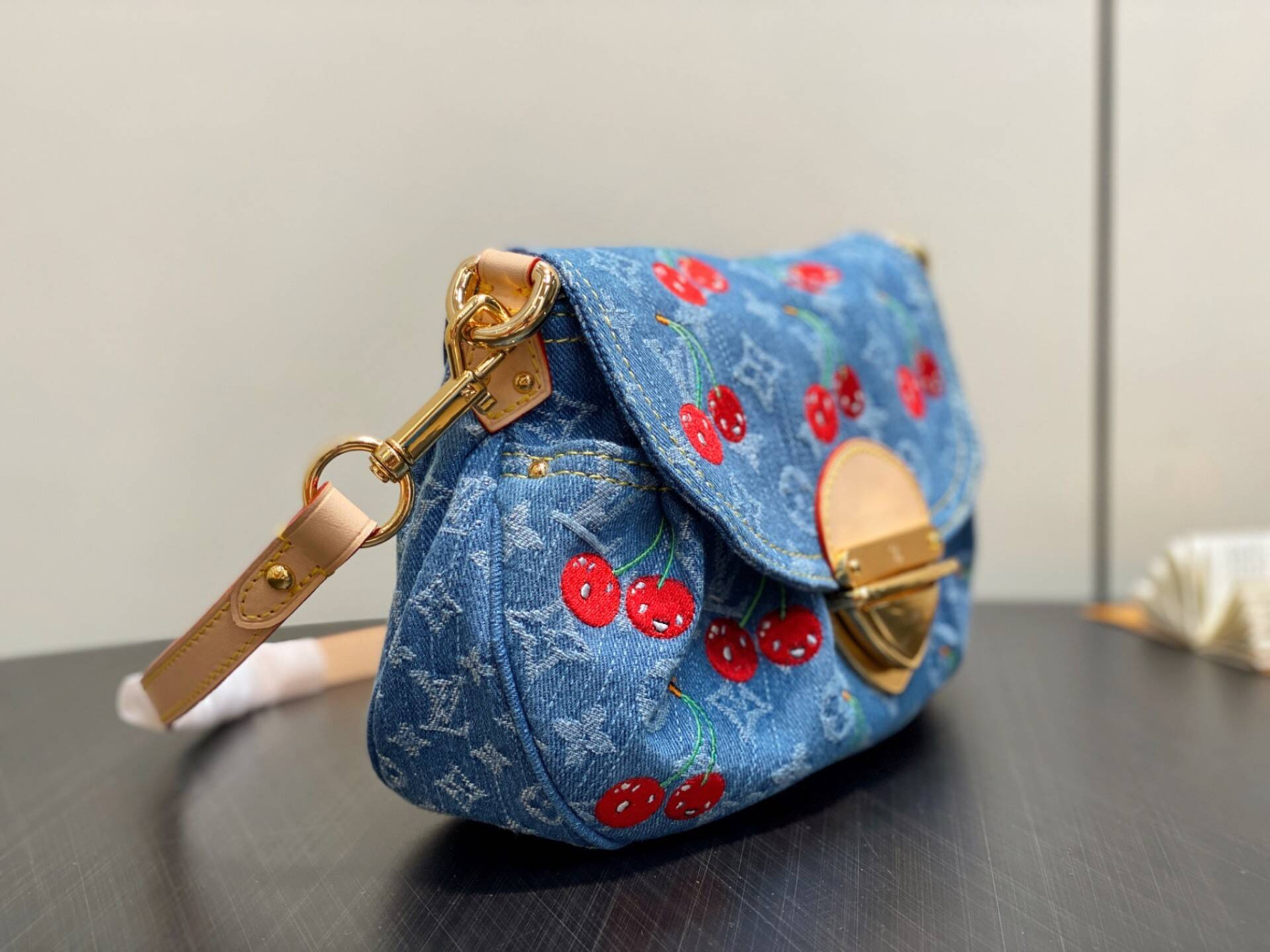 LV x TM Sunset M13680 27x18x3cm
