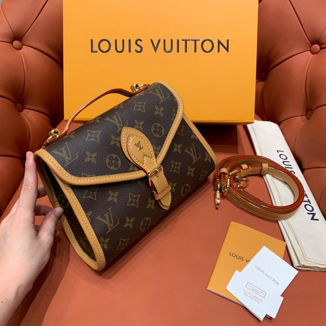 LV VINTAGE IVY M44919