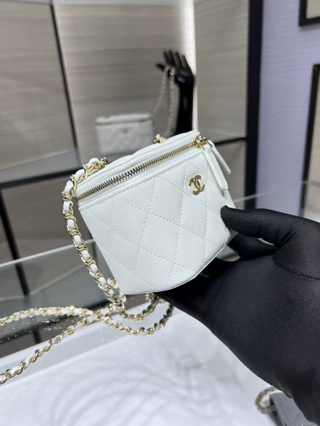 Ch**el Small Vanity with Chain 9.5x13x6cm
