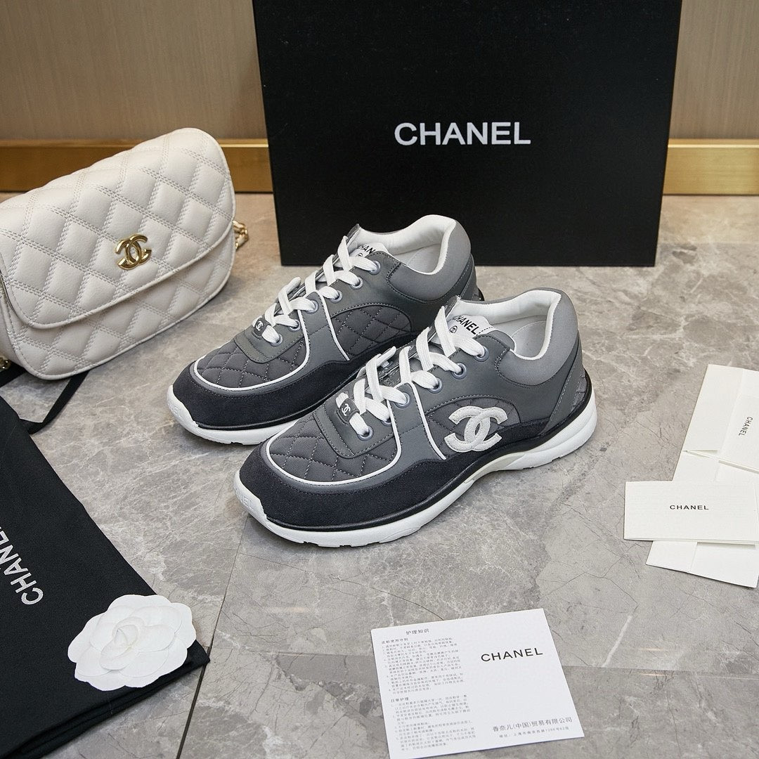 UA Ch**el SNEAKERS