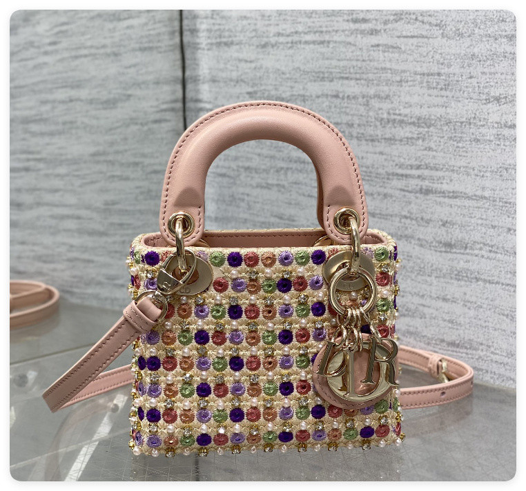 D10r Artistic Limited Edition Three-Gusset Lady D10r Micro Bag with Heavy Bead Embroidery 12x10x5cm