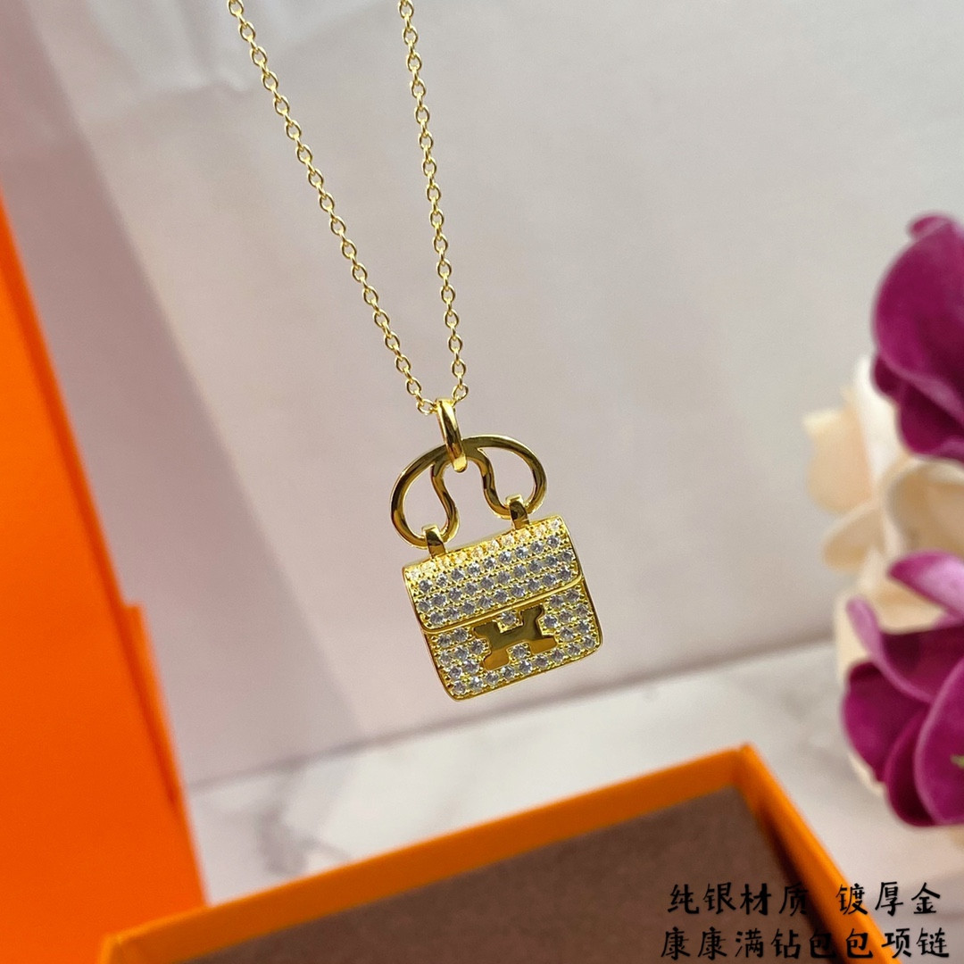 H**me5 fully D1am0nd-encrusted H bag Necklace