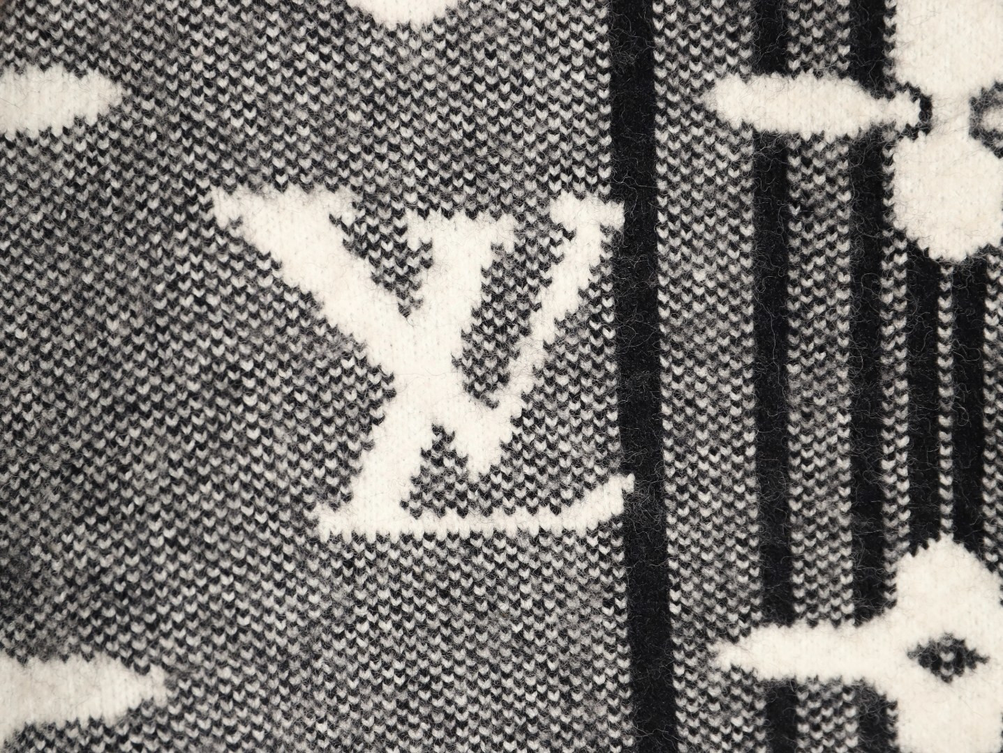 L0vis Vvtt0n 25ss Knitting Cardigan