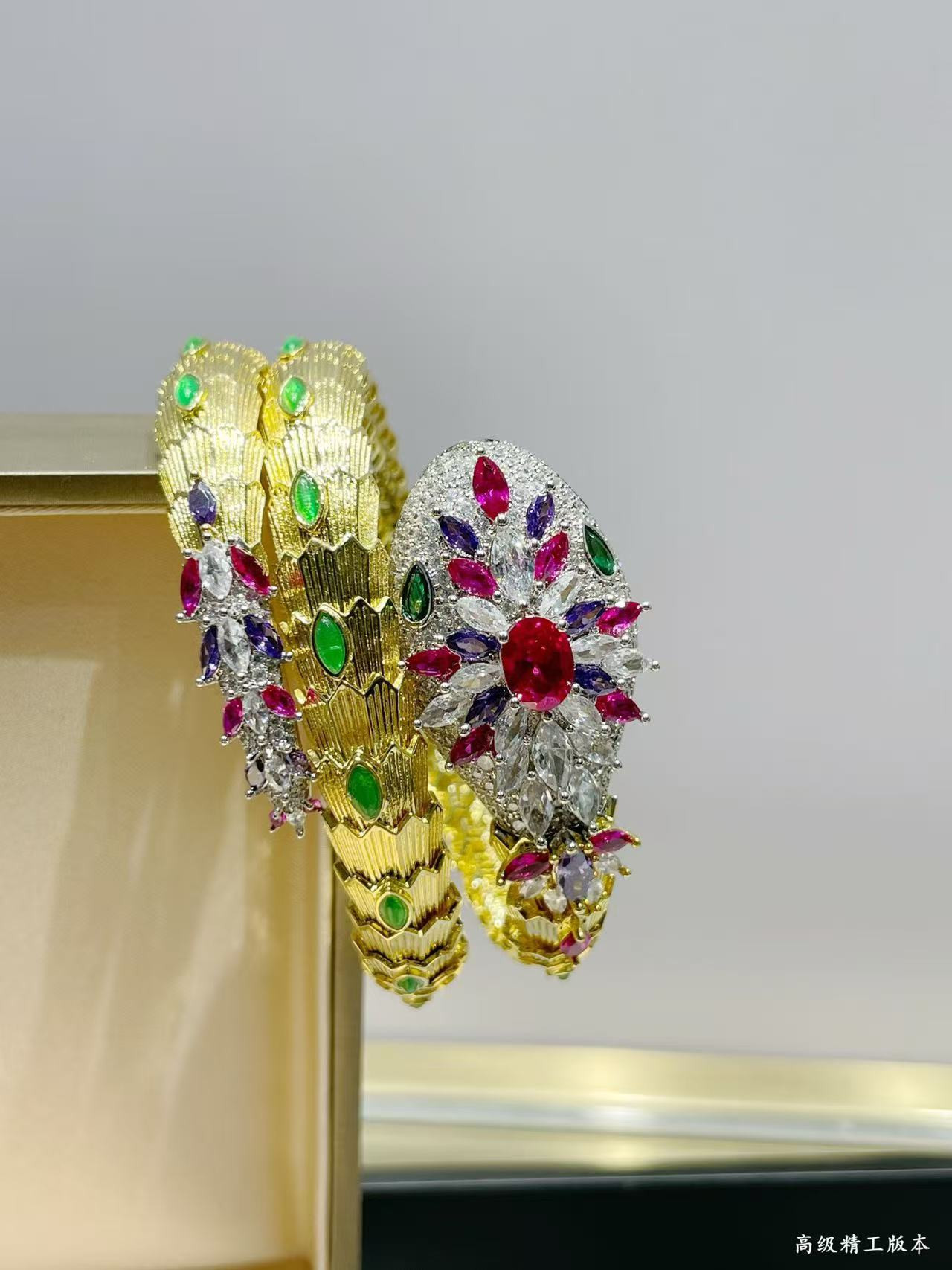 Bv1g*ai snake Bracelet