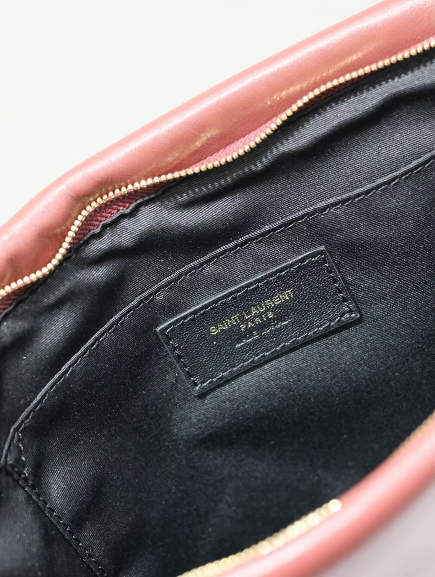 Y51 CALYPSO large pouch in lambskin 30x22x3cm