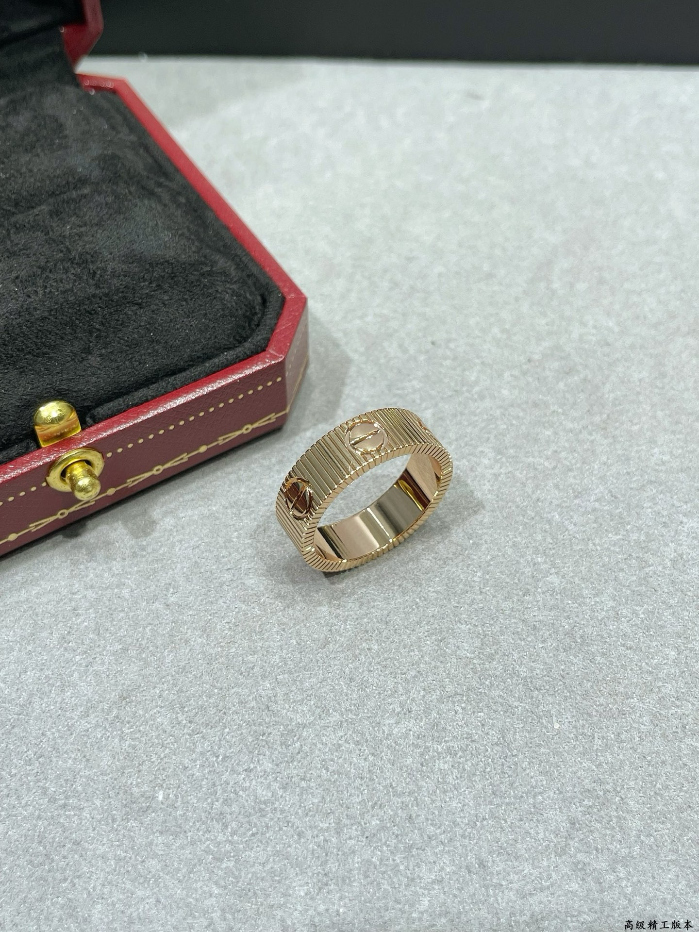 Ca*t1er LOVE Ring