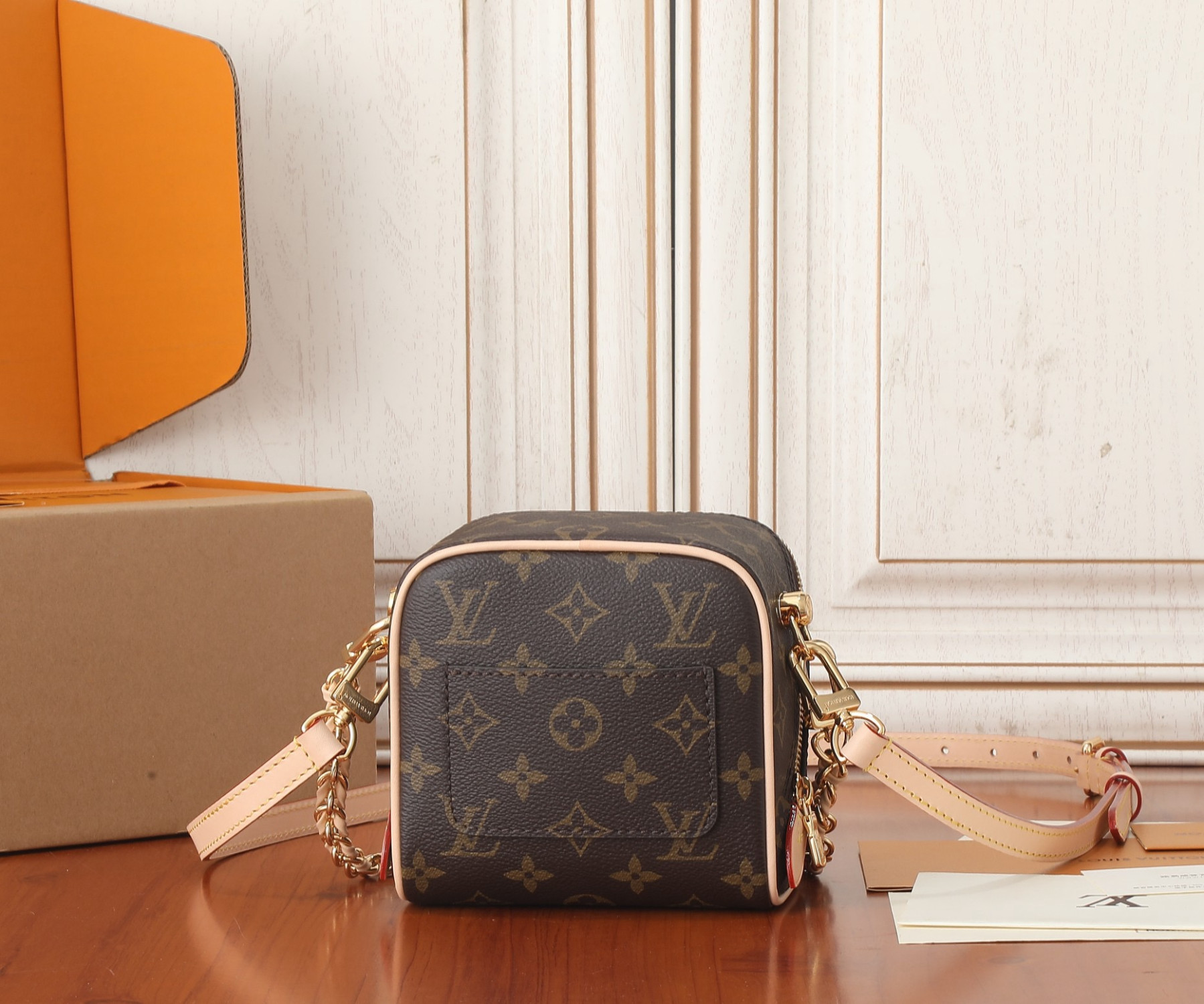 LV Just In Case M47096 13x14x11.5cm