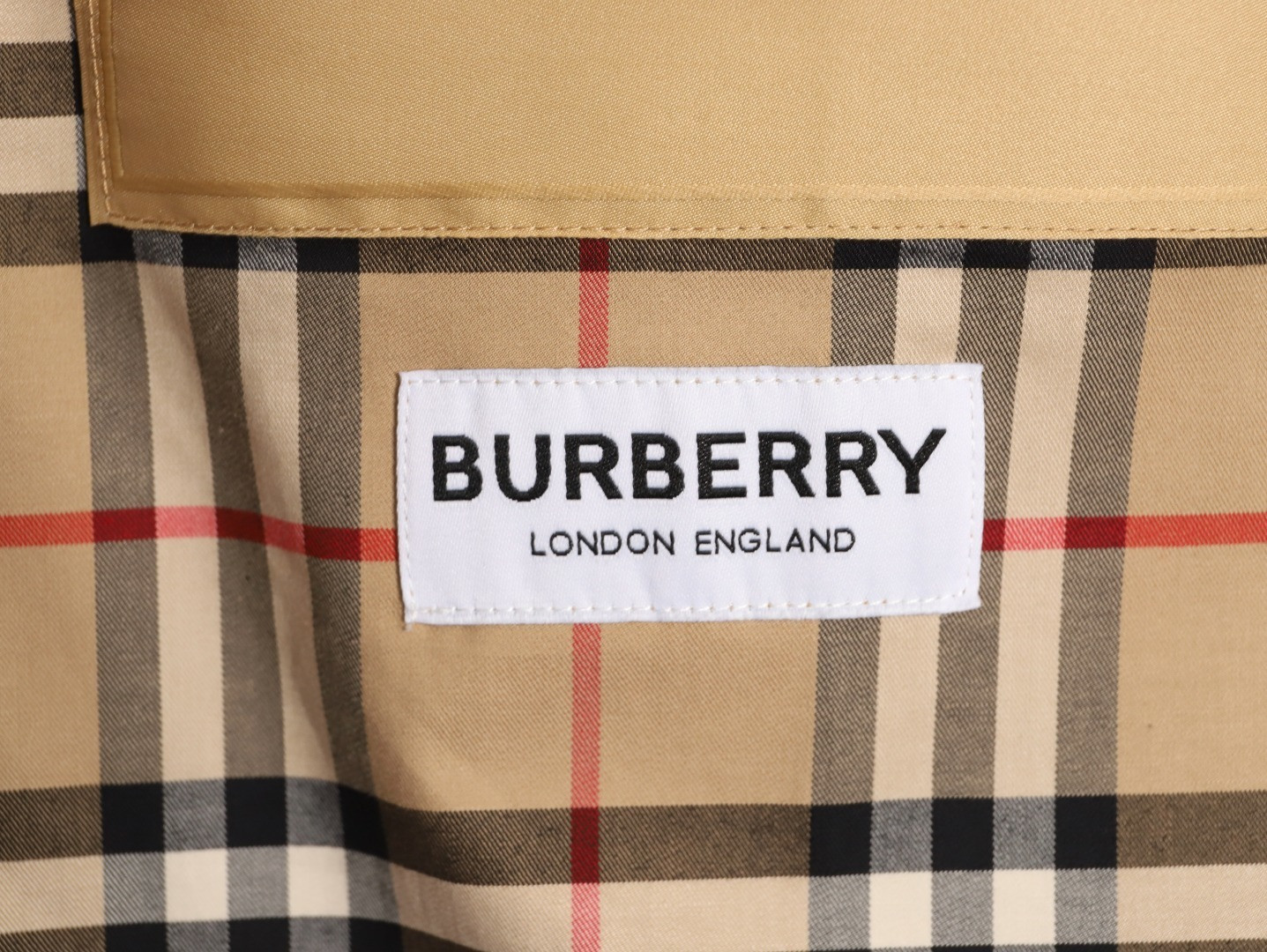 Bv*b*rry Long-sleeved Shirts