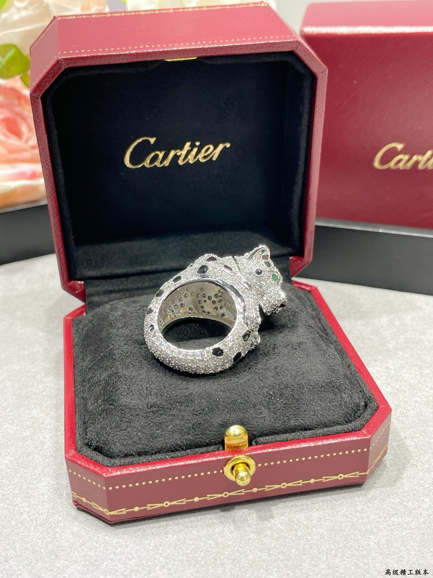 Ca*t1er Spotted Panther Head Ring