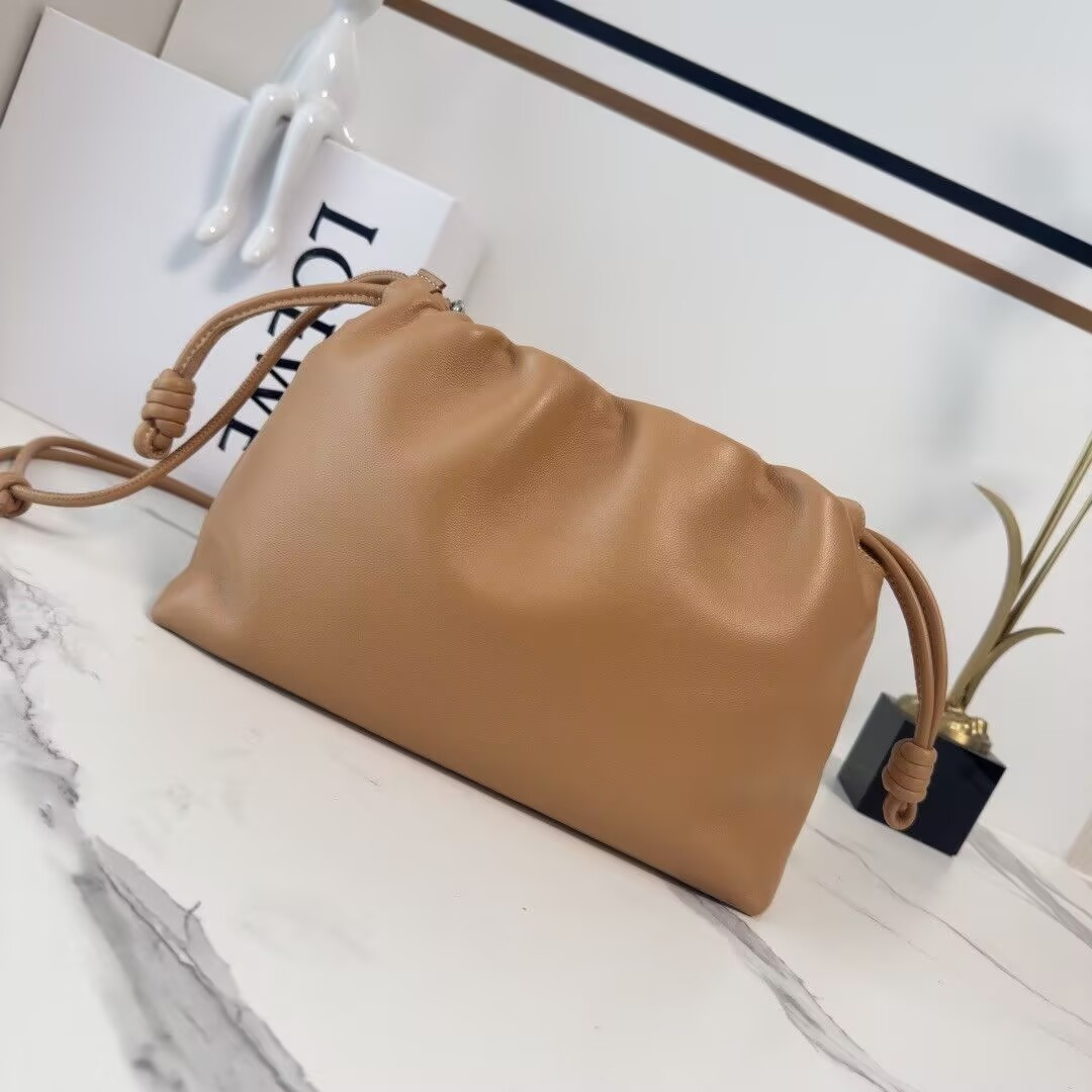 L0ew* Medium Flamenco purse in mellow nappa lambskin 30x10.5x20cm