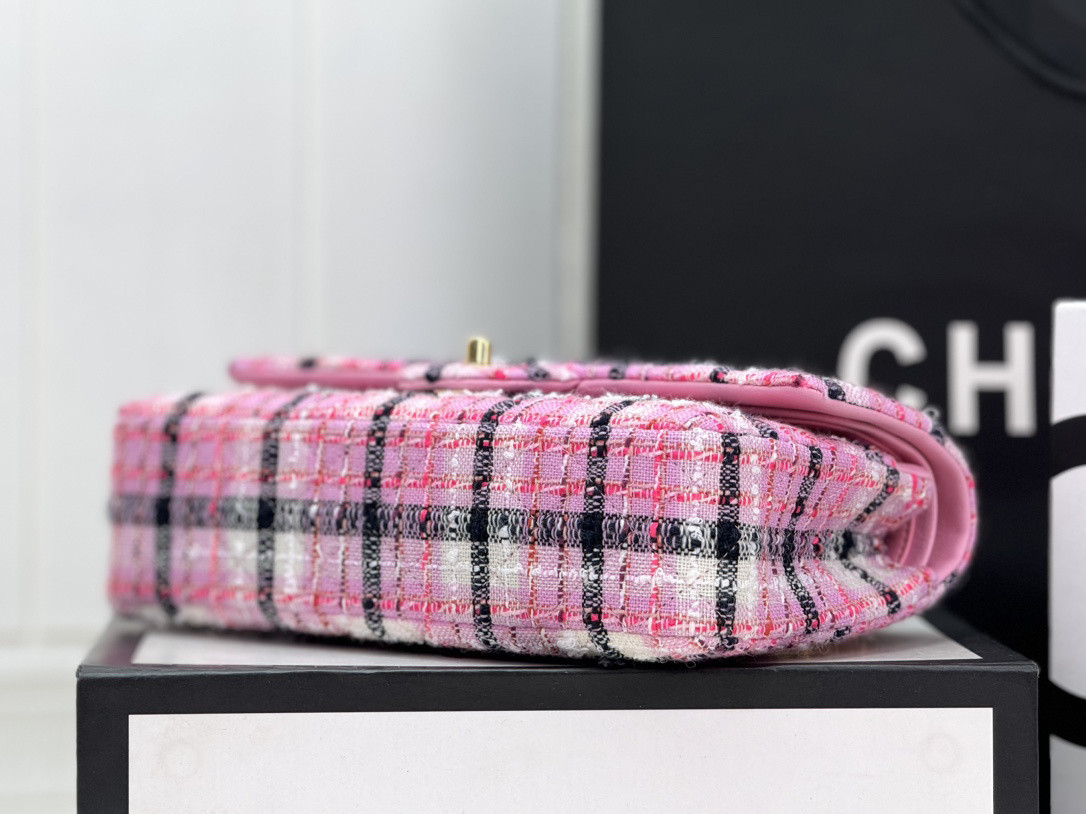 Ch**el CLASSIC HANDBAG 25cm