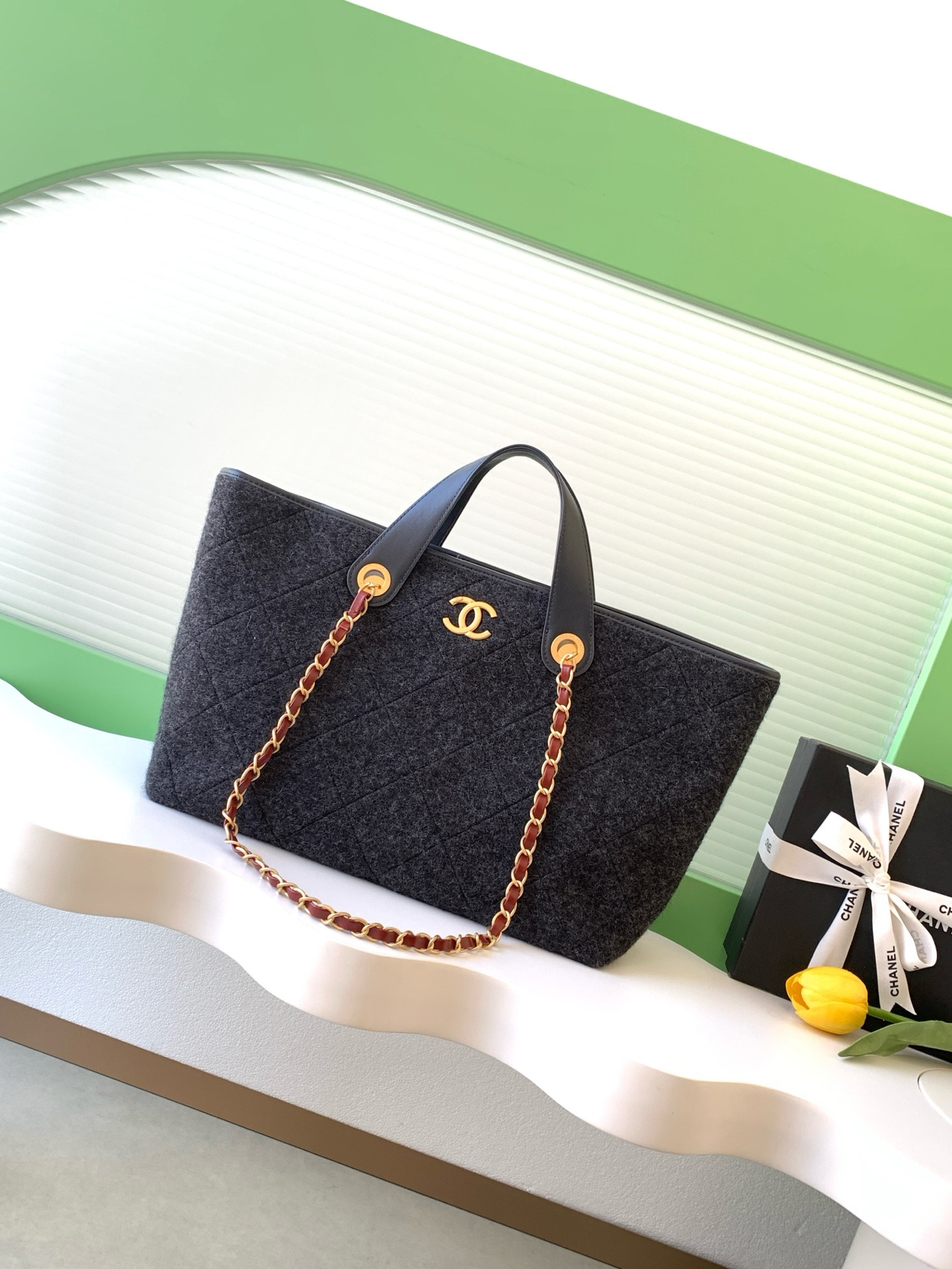 Ch**el Shopping Bag 26x44x13cm