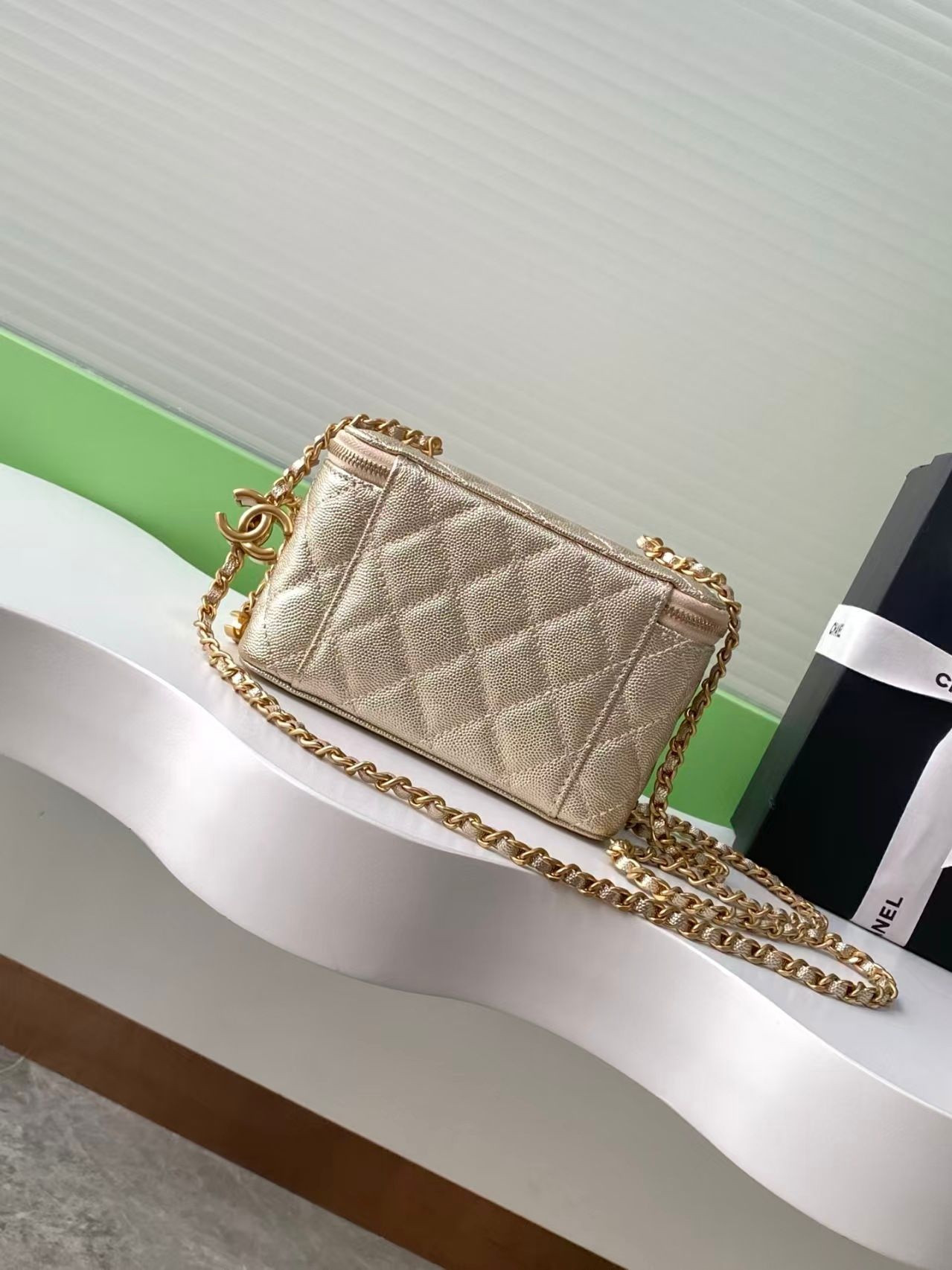 Ch**el Vanity With Chain 9.5x17x8cm