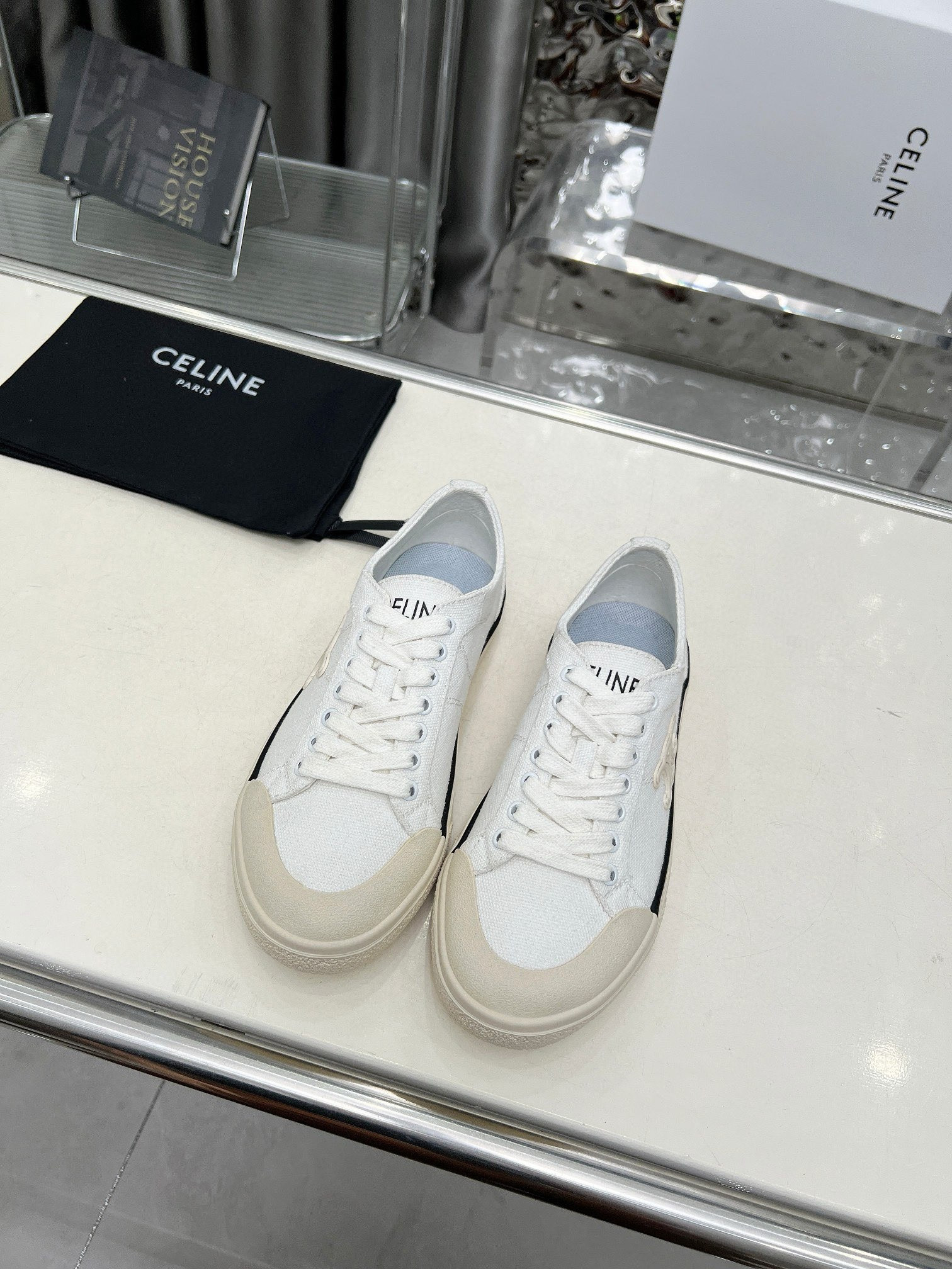UA Ce1i*e ALAN SNEAKERS WITH TRIOMPHE IN Canvas