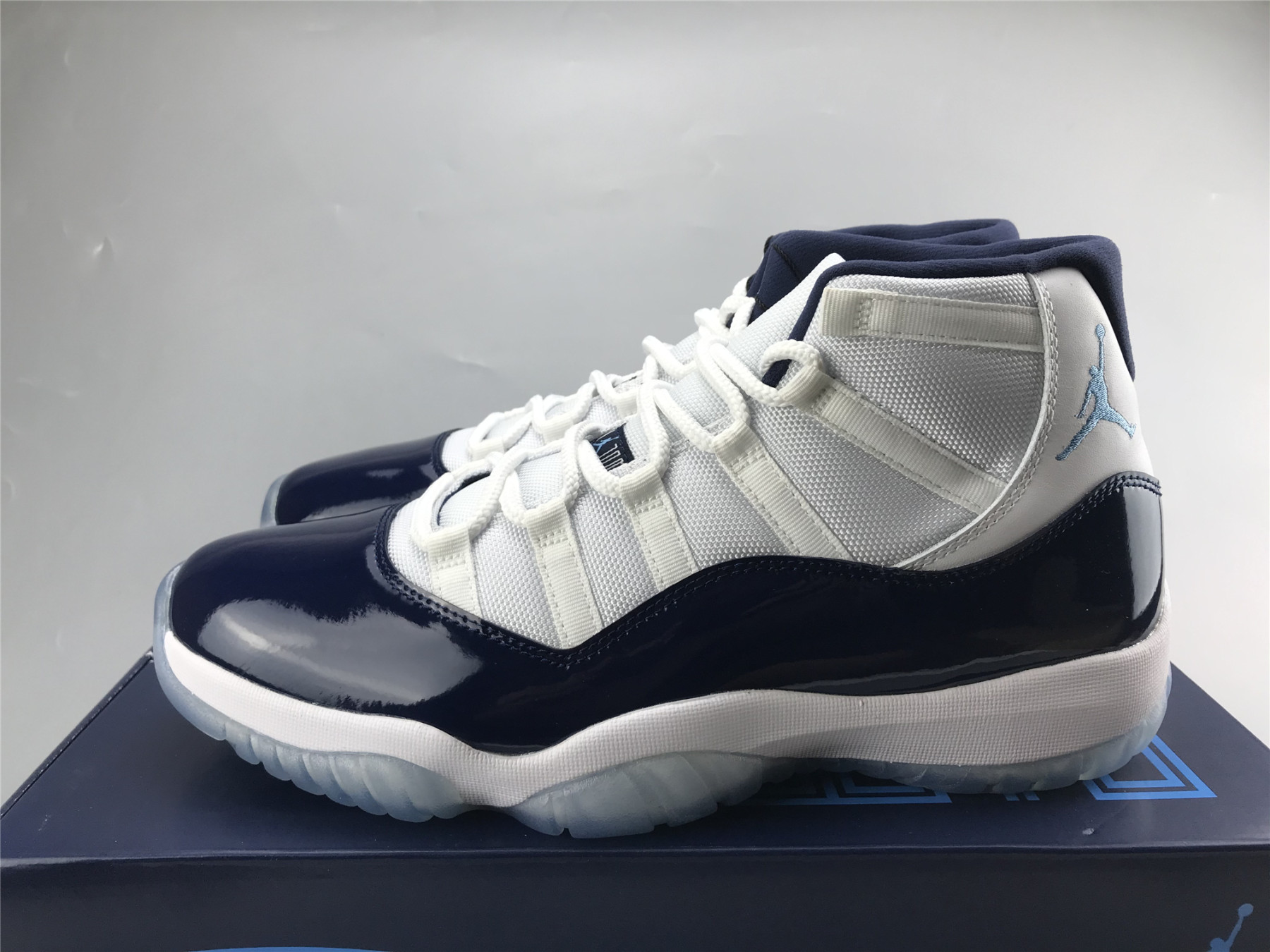 UA AIR JORDAN 11 RETRO 