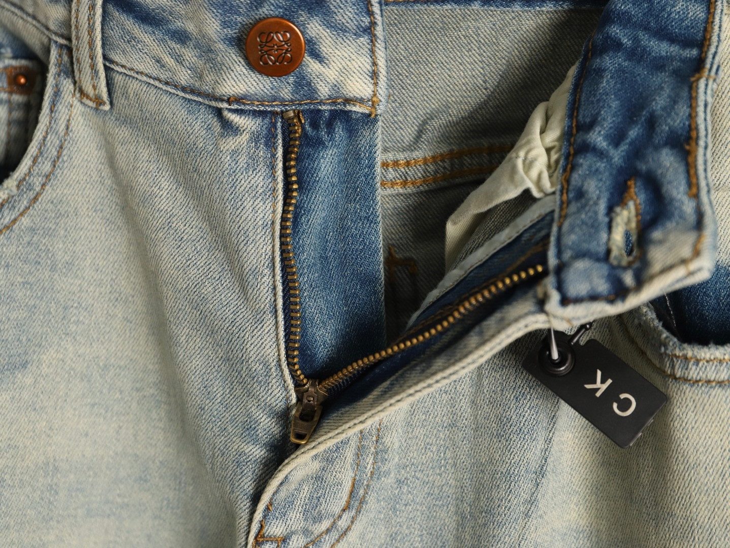 L0ew* Jeans