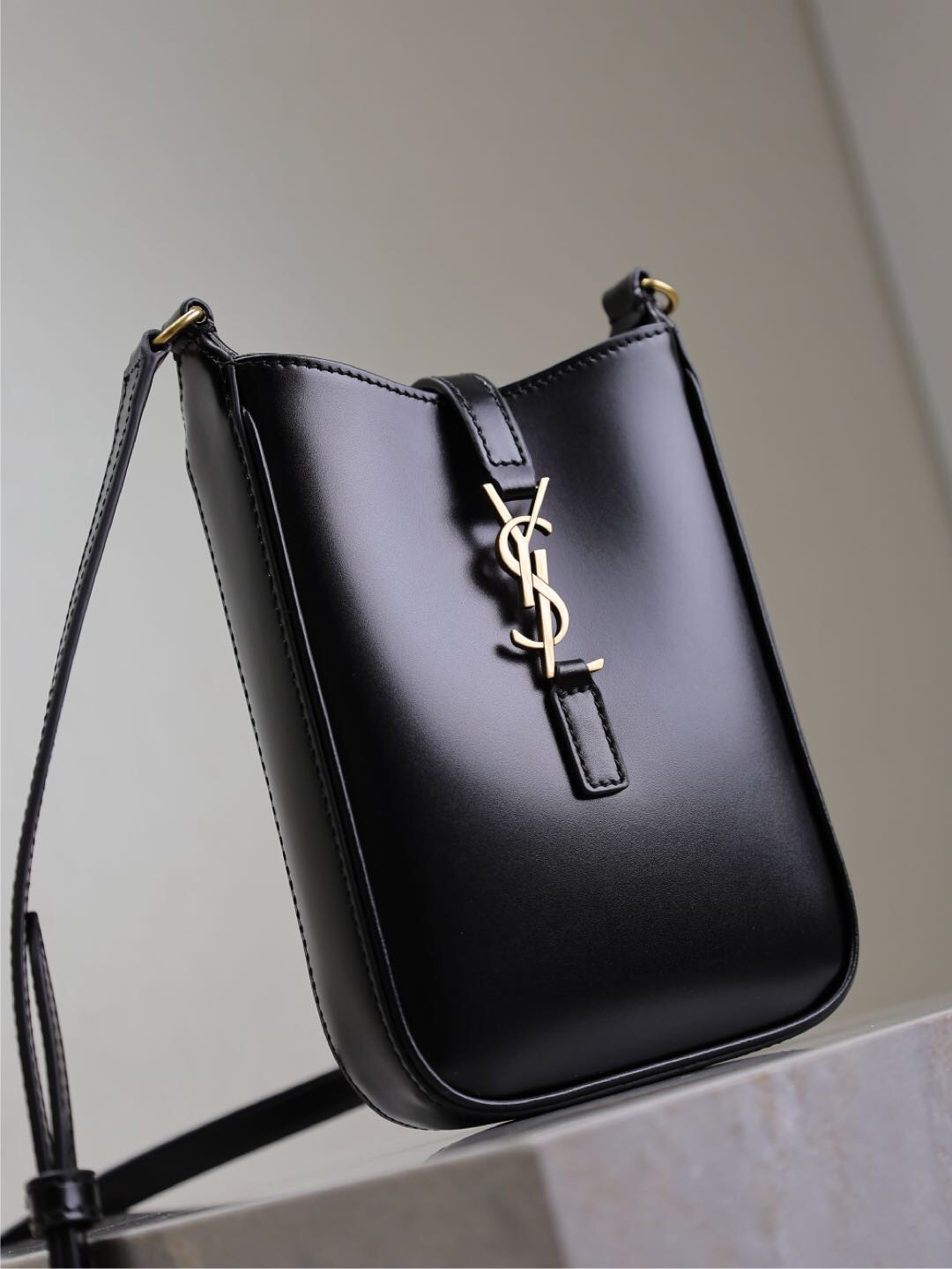Y51 LE 5 A 7 Mini 18x13.5x3.5cm
